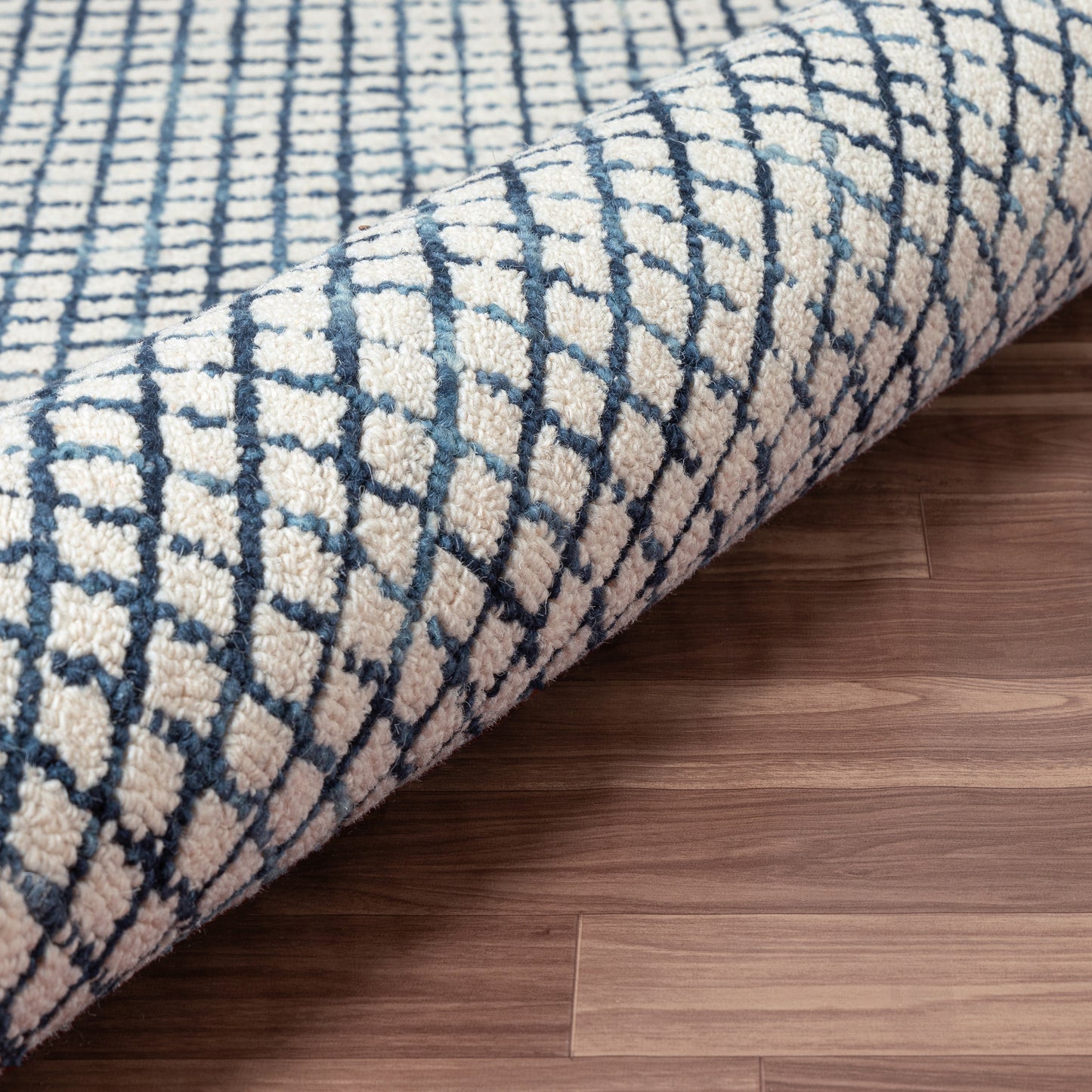 Criss Cross-81295 Contemporary Hand-Tufted Navy/Ivory Cotton Indoor Area Rug - LR Home