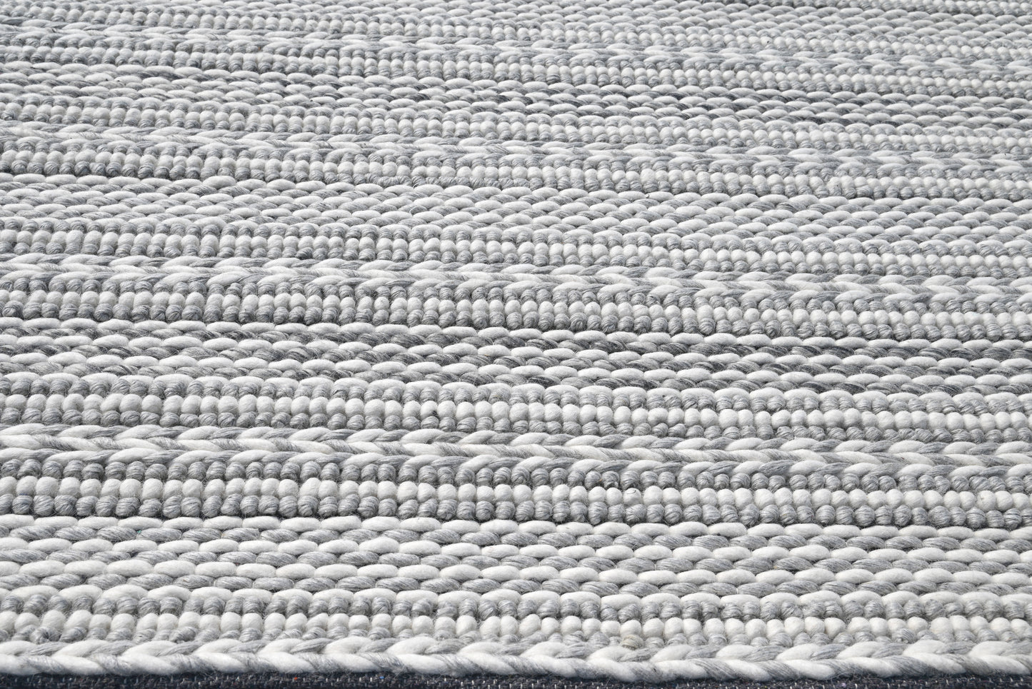 Cortico 6164 Grey/Ivory Cozy Handwoven Area Rug - KAS