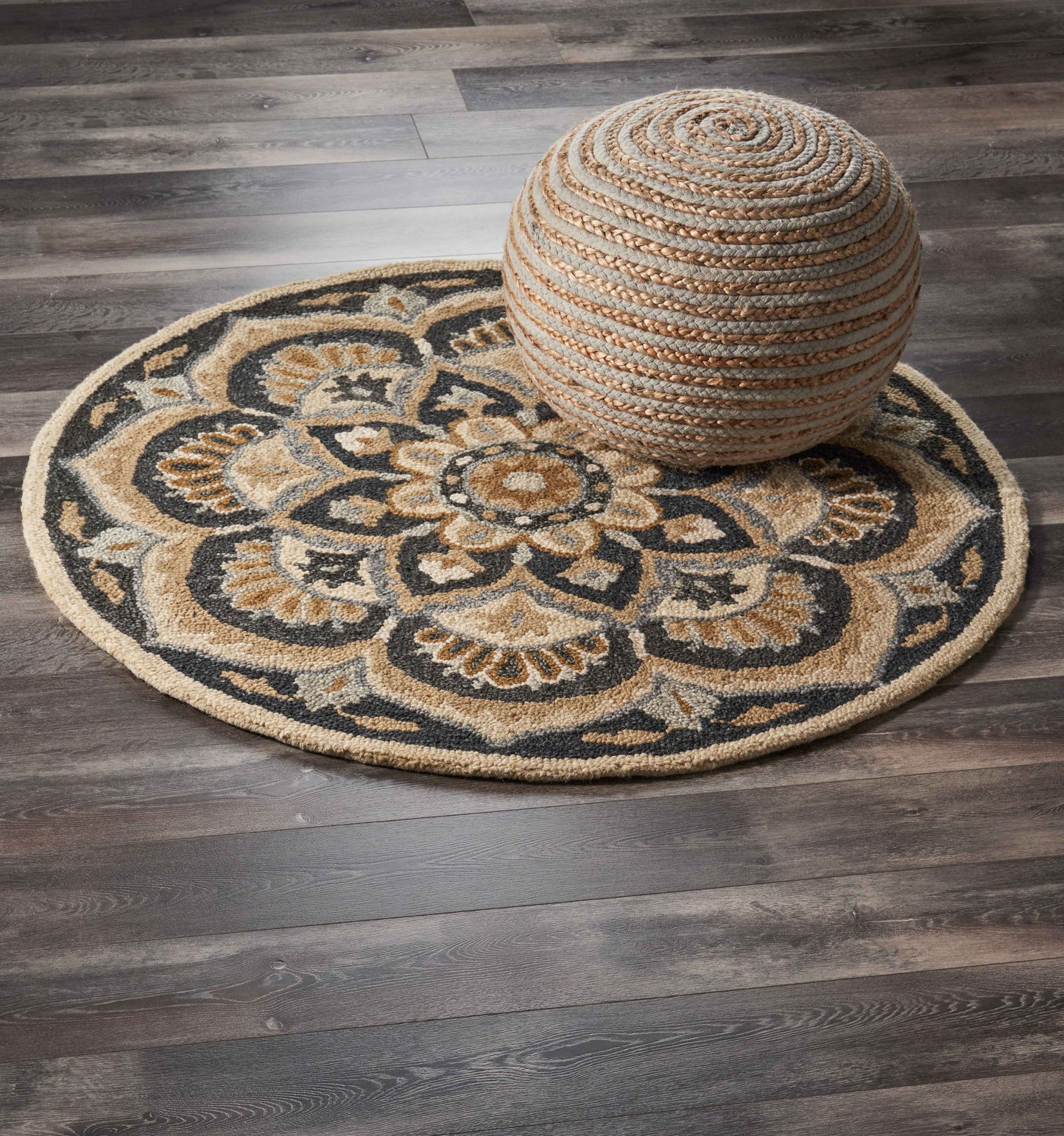 DAZZL-54062 Classic/Traditional Hand-Tufted Black Wool Indoor Area Rugs - LR Home