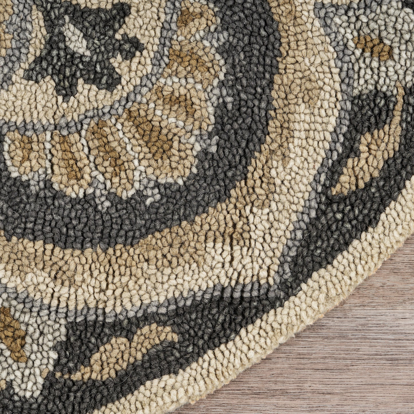 Dazzle-54062 Contemporary Hand-Tufted Black/Beige Cotton Indoor Area Rug - LR Home