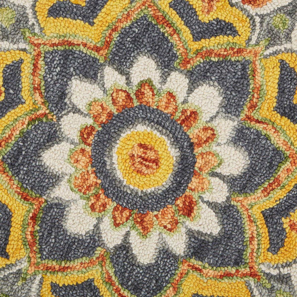 Gray/Yellow Classic Transitional Hand-Tufted Wool Indoor Round Rug - lifestyle view