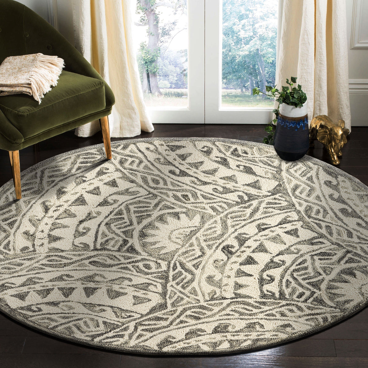 Gray/Cream Transitional Aztec Hand-Tufted Wool Indoor Round Rug - lifestyle view 2