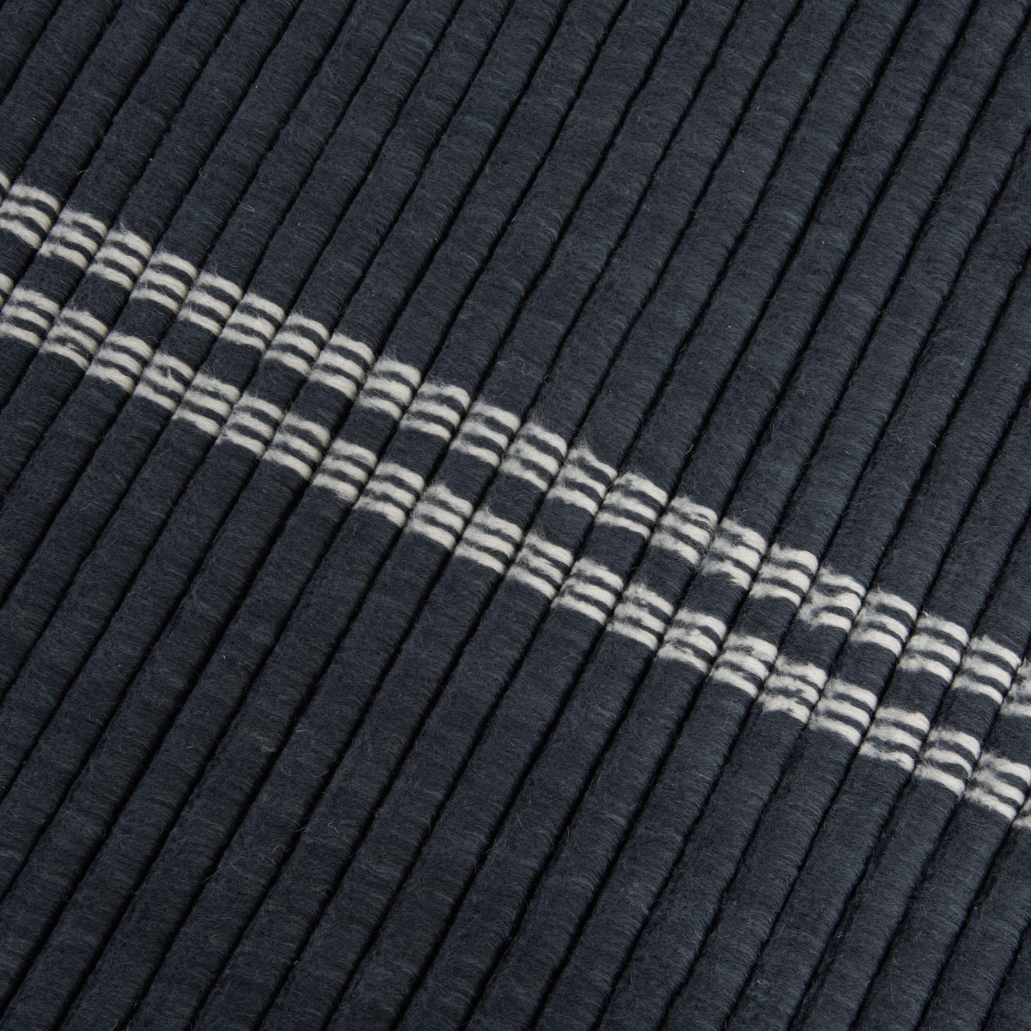 Dream DRM242 Charcoal Hand Loomed Rug - Rizzy