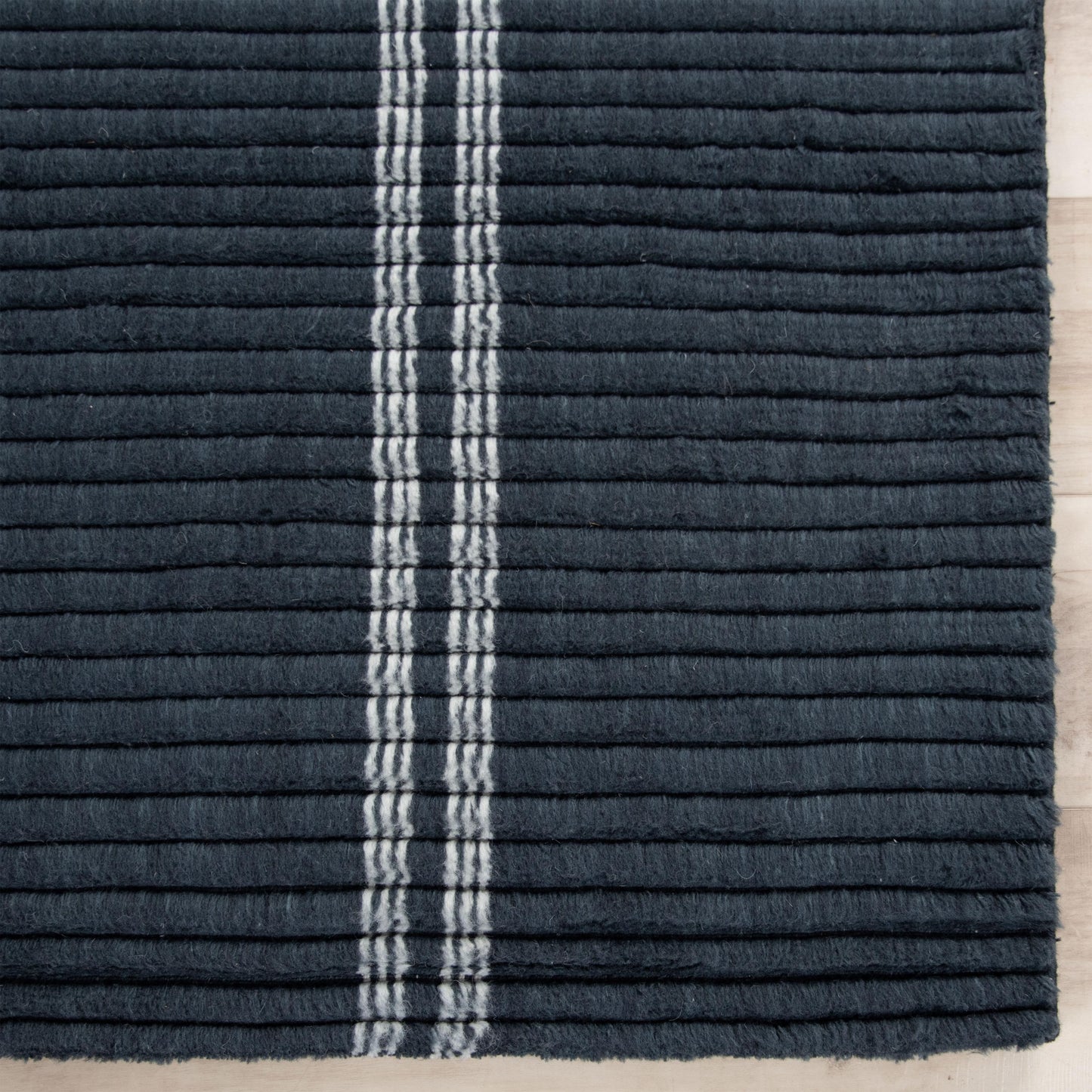 Dream DRM242 Charcoal Hand Loomed Rug - Rizzy