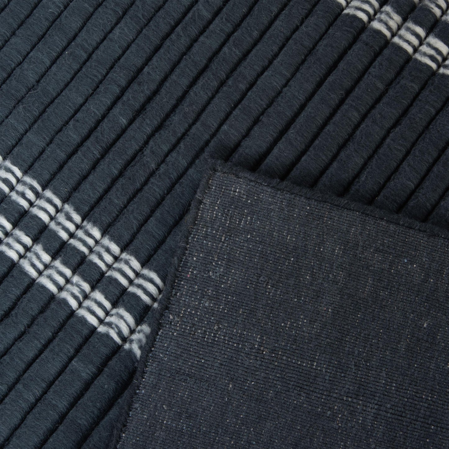 Dream DRM242 Charcoal Hand Loomed Rug - Rizzy