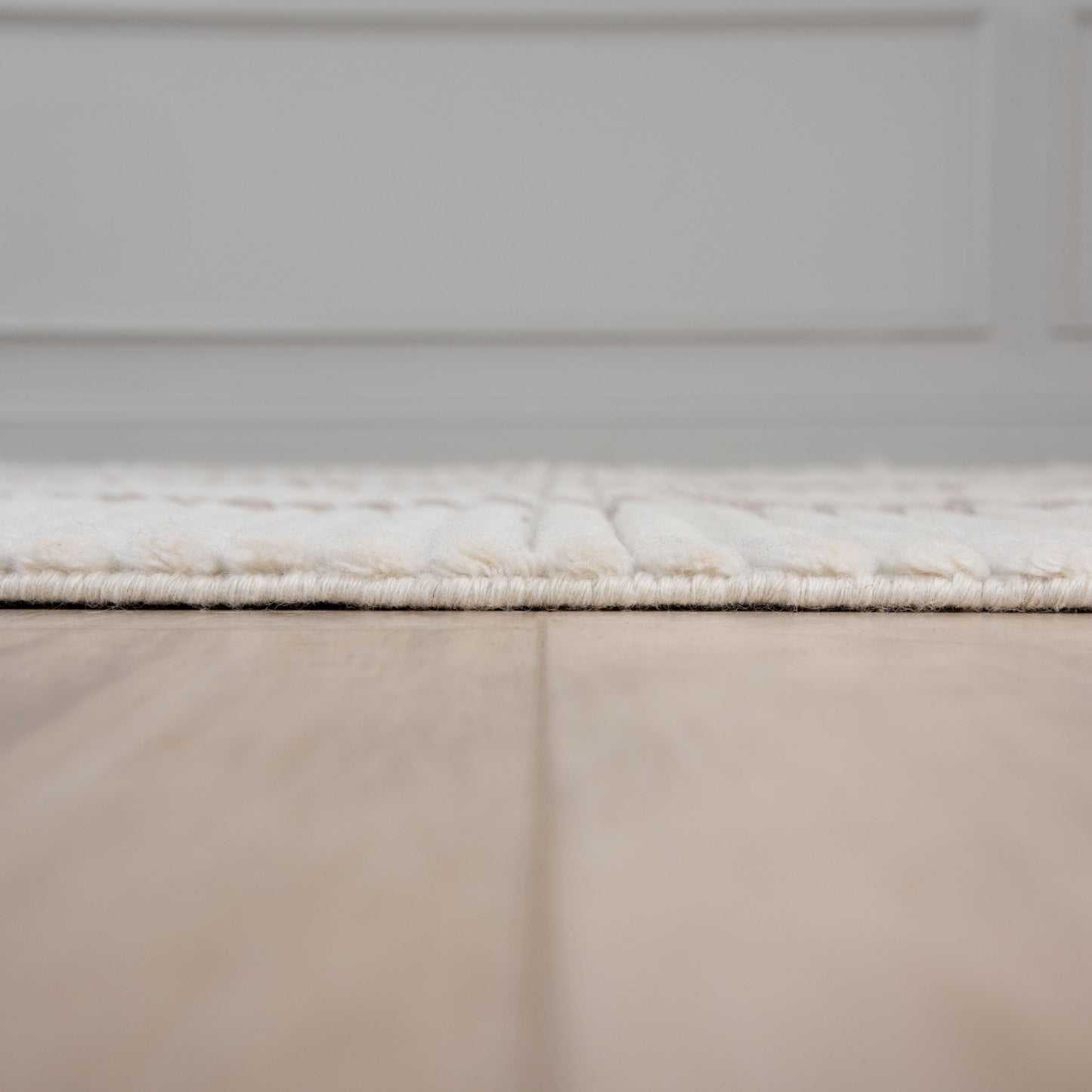 Dream DRM243 Ivory/Brown Hand Loomed Rug - Rizzy