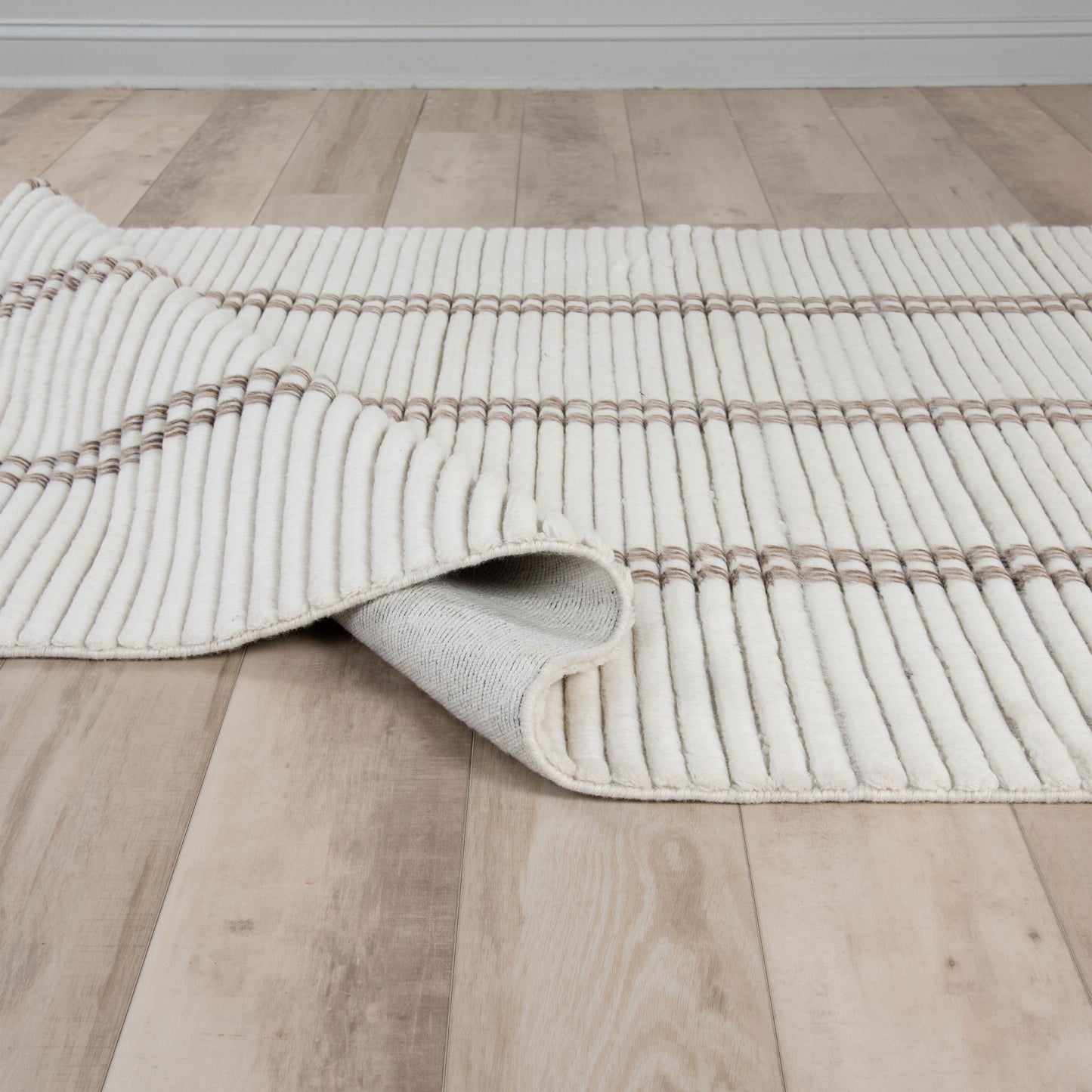 Dream DRM243 Ivory/Brown Hand Loomed Rug - Rizzy