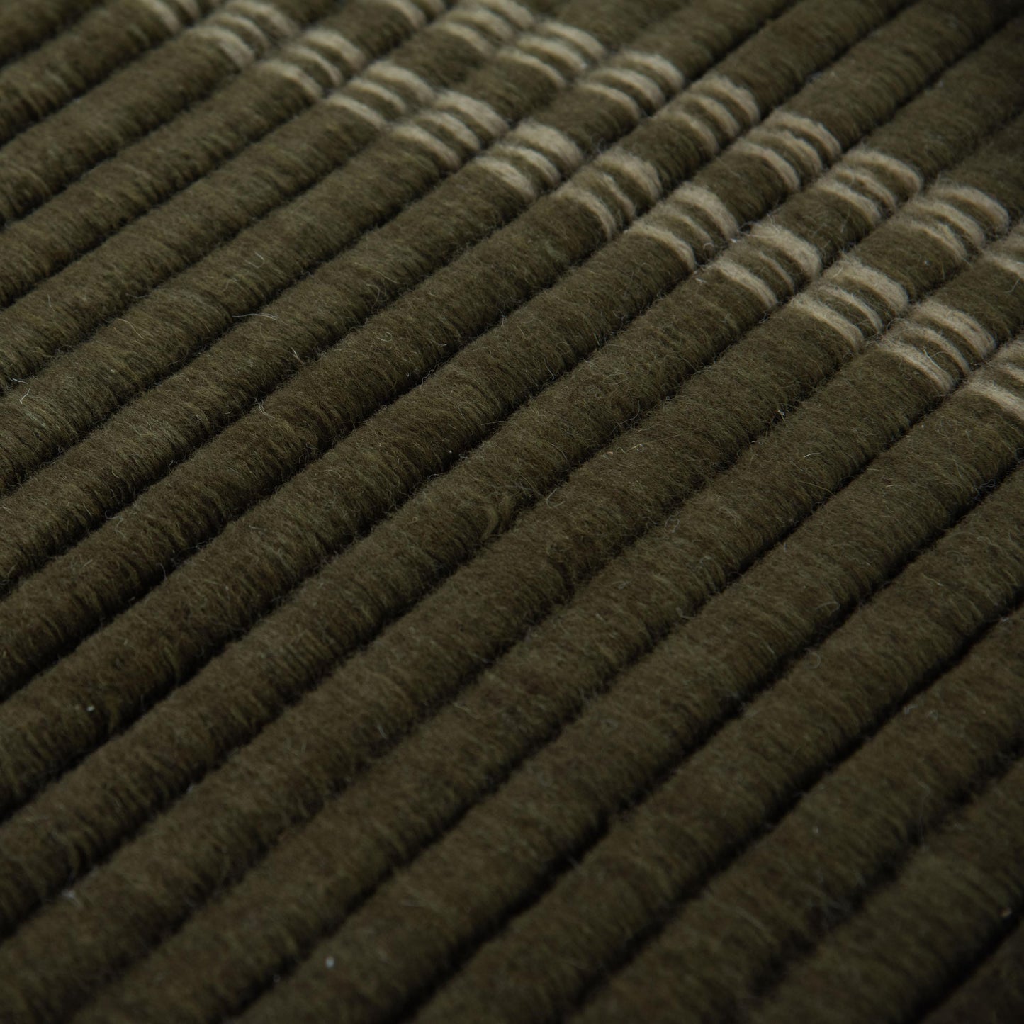 Dream DRM244 Green Hand Loomed Rug - Rizzy