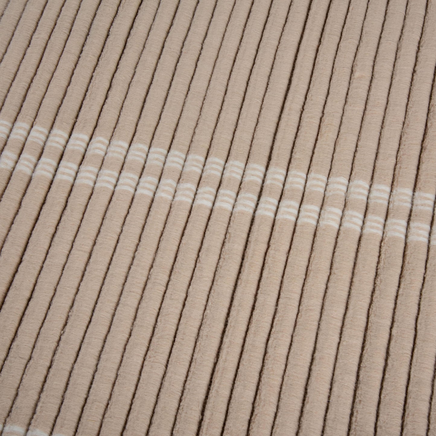 Dream DRM245 Taupe Hand Loomed Rug - Rizzy