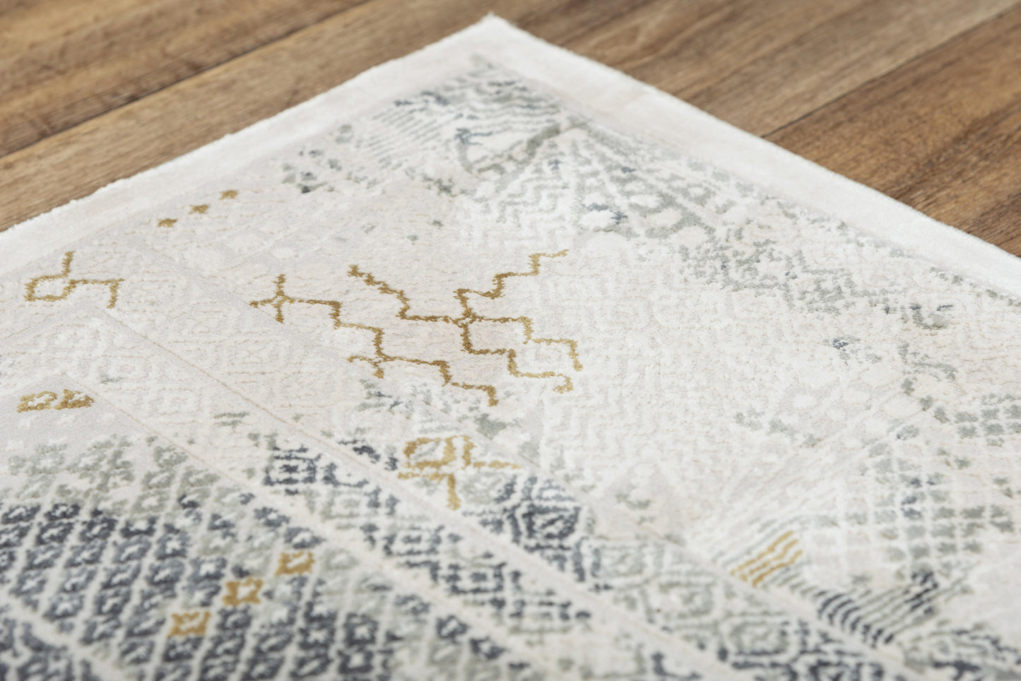 Emerge EMG927 Stone/Beige Power Loomed Rug - Rizzy