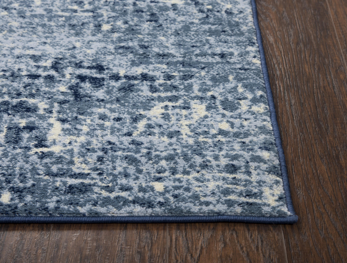 Encore EN7262 Blue Machine-Made Rug - Rizzy