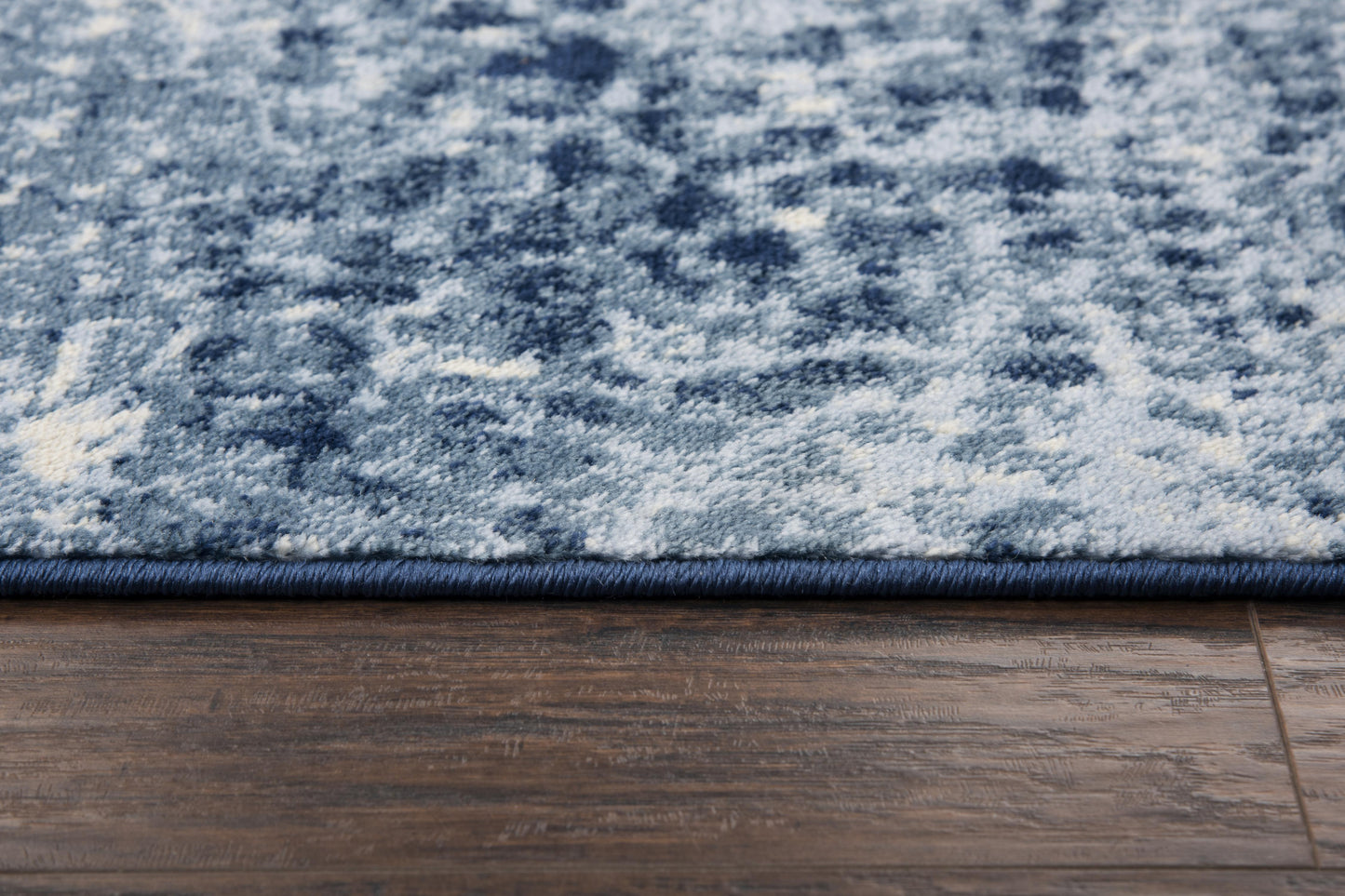 Encore EN7262 Blue Machine-Made Rug - Rizzy
