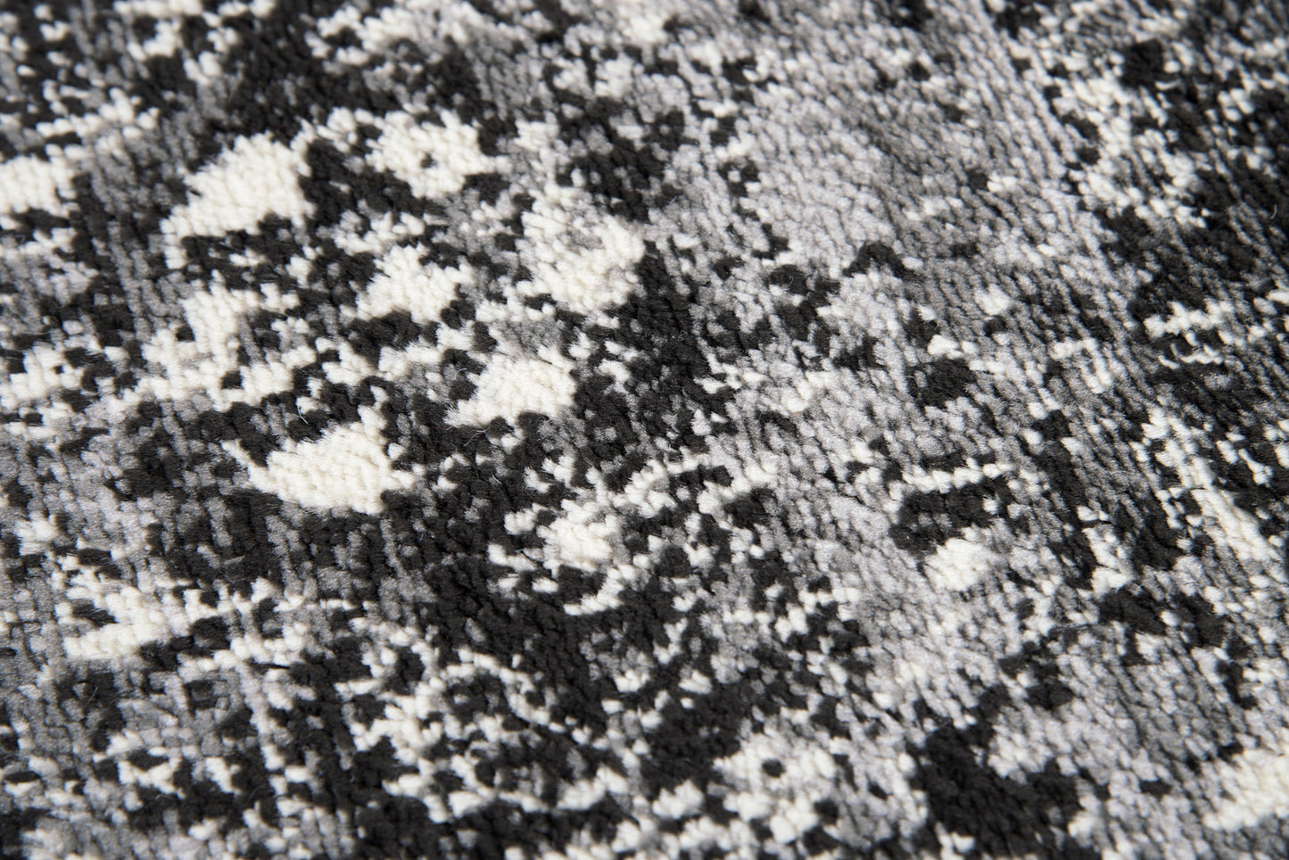 Encore EN7272 Brown Machine-Made Rug - Rizzy