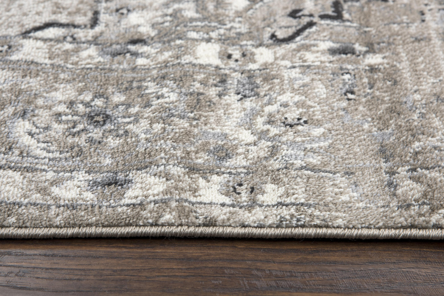 Encore EN7351 Med. Brown Machine-Made Rug - Rizzy