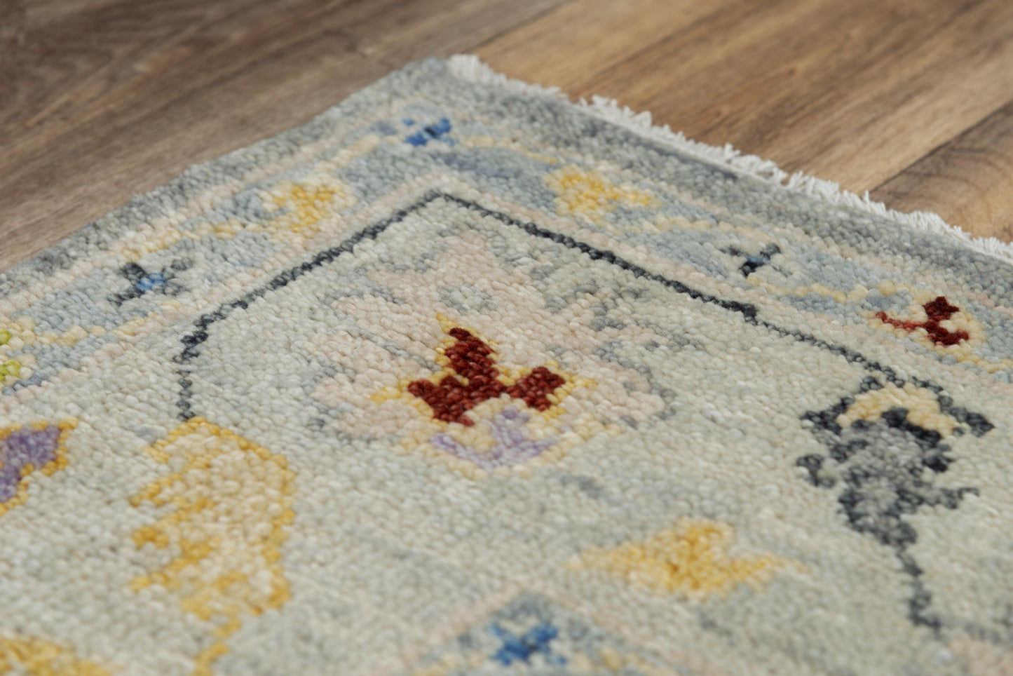 Envision ENV997 Gray/Beige Hand Knotted Rug - Rizzy