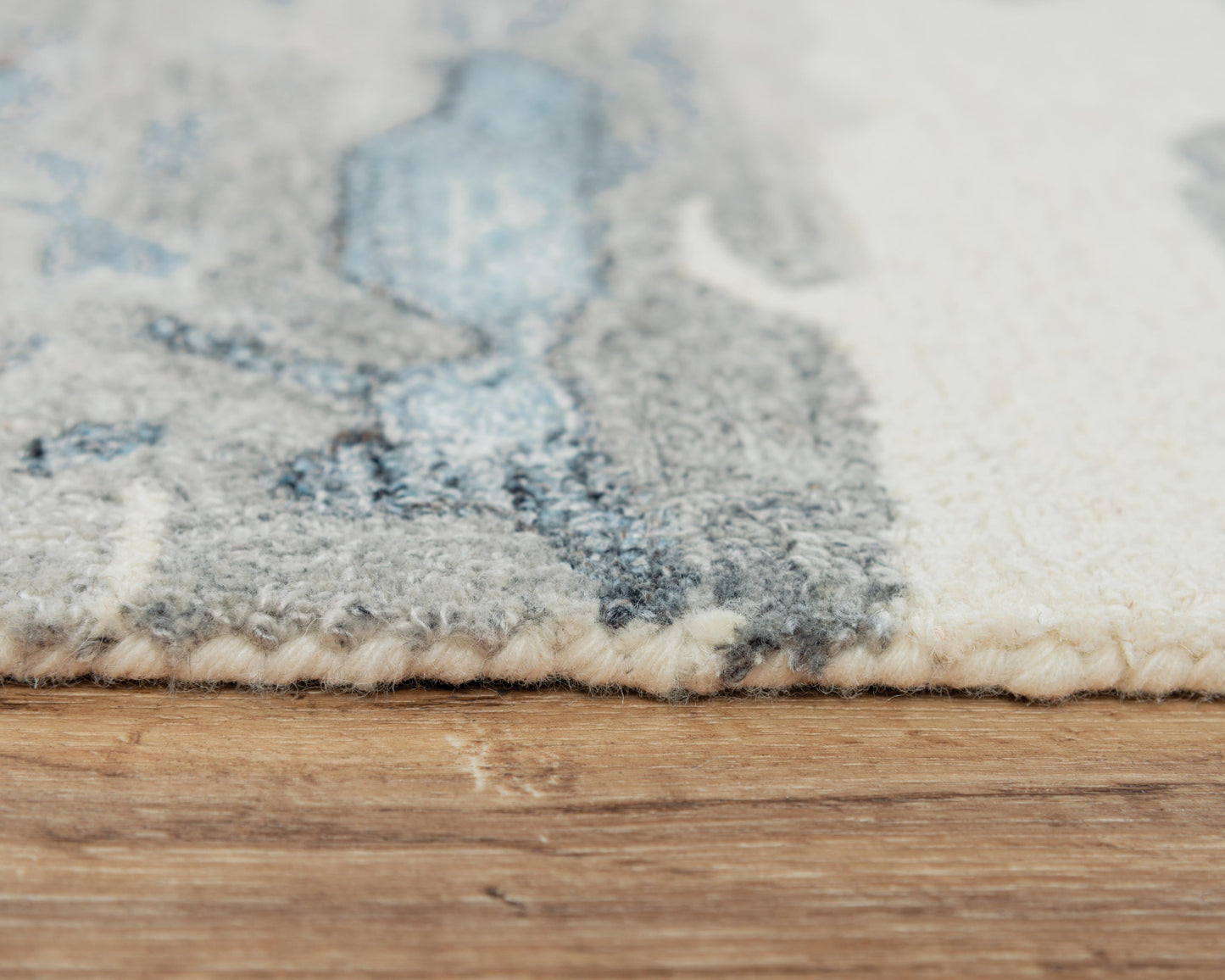 Essence ESS103 Gray Hand Tufted Rug - Rizzy