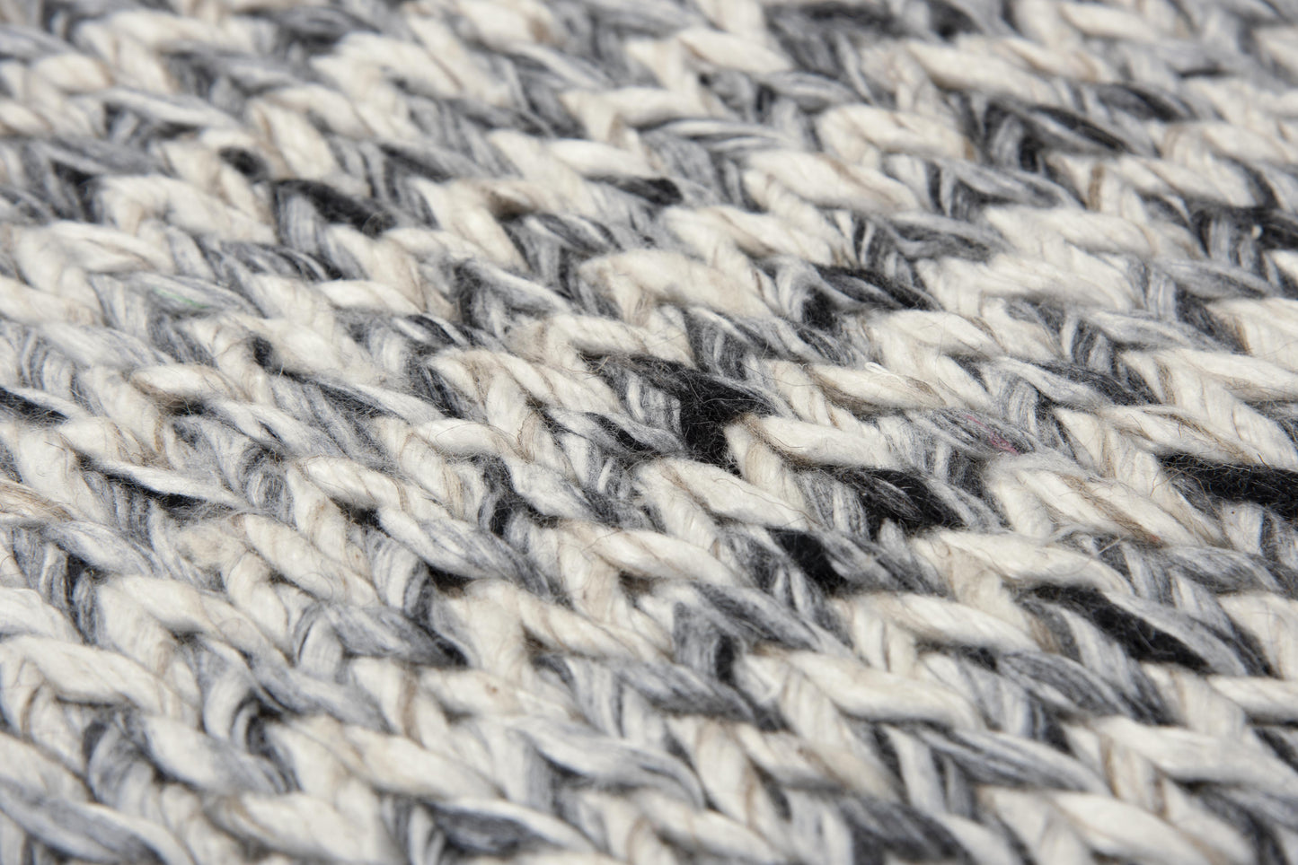 Ewe Complete me EWE103 Beige/Gray Hand-Woven Rug - Rizzy