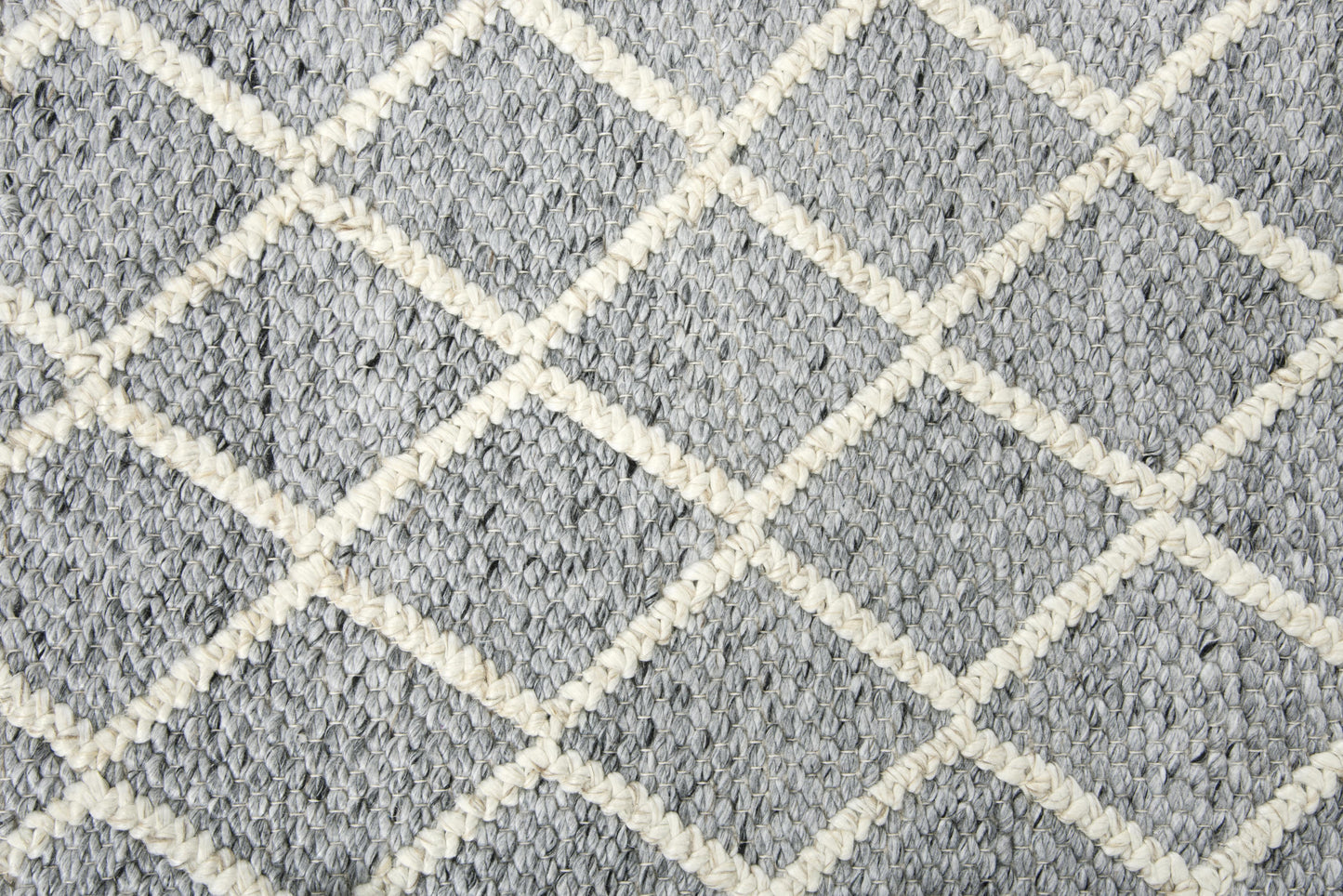 Ewe Complete me EWE106 Gray Hand-Woven Rug - Rizzy