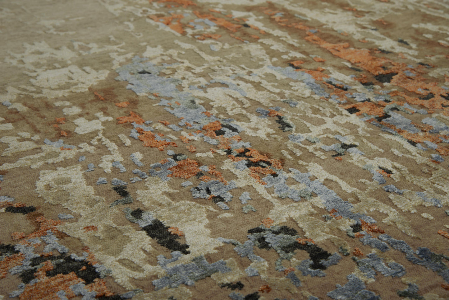 Finesse FIN110 Beige Hand Knotted Rug - Rizzy