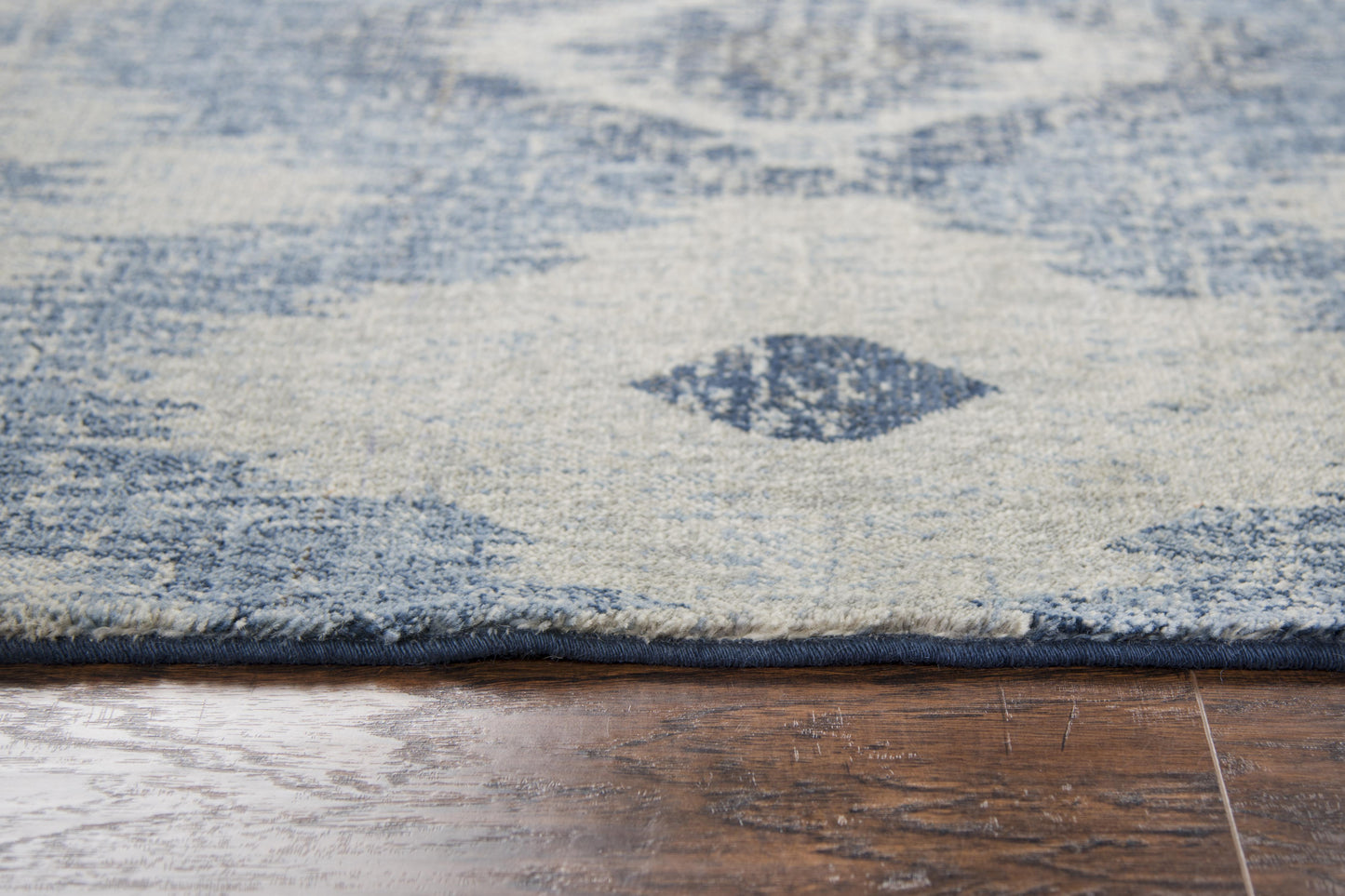 Gossamer GS6737 Medium Blue Hybrid Rug - Rizzy