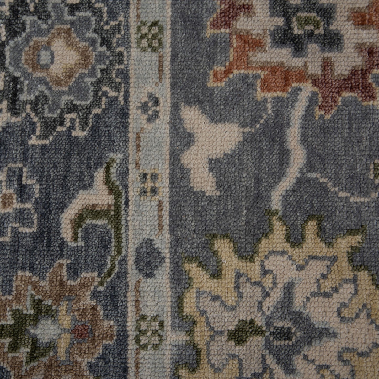 Hallmark HAL665 Gray/Dk.Gray Hand knotted Rug - Rizzy