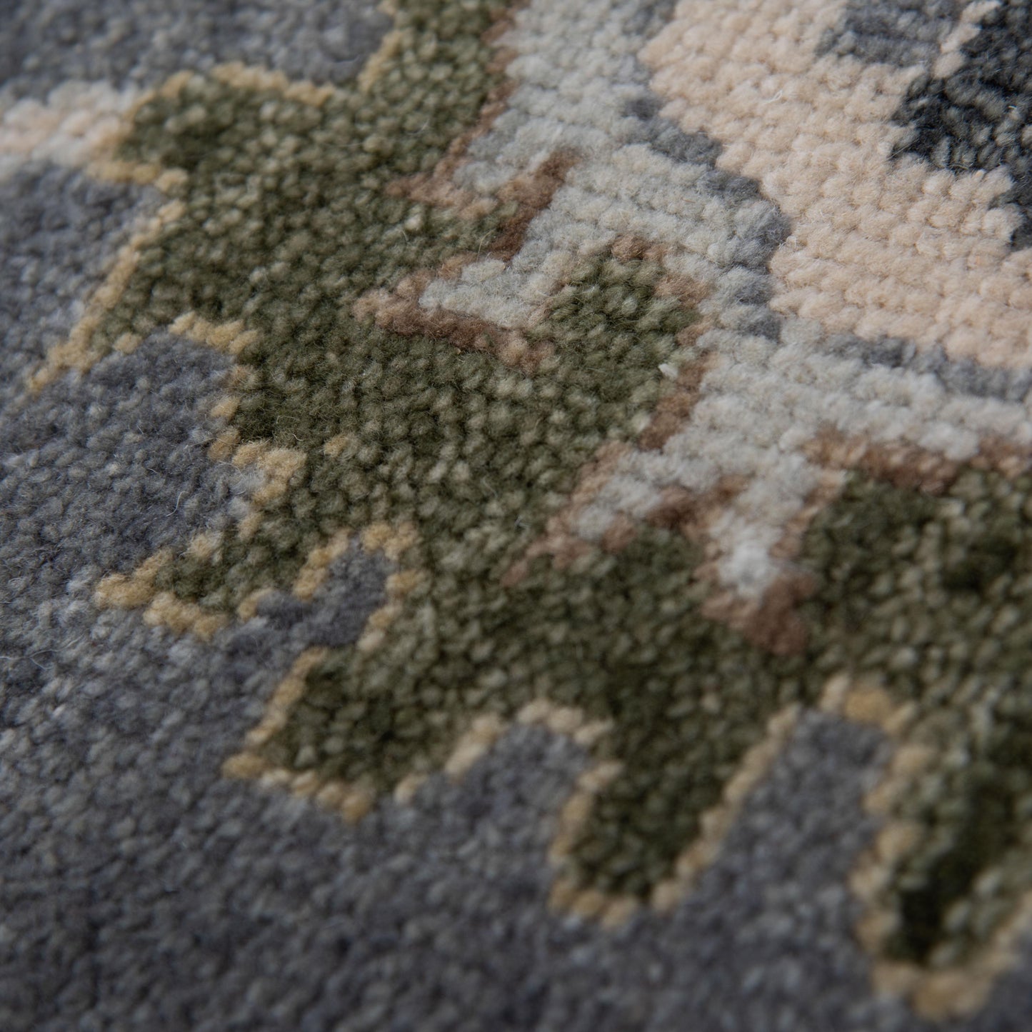 Hallmark HAL665 Gray/Dk.Gray Hand knotted Rug - Rizzy