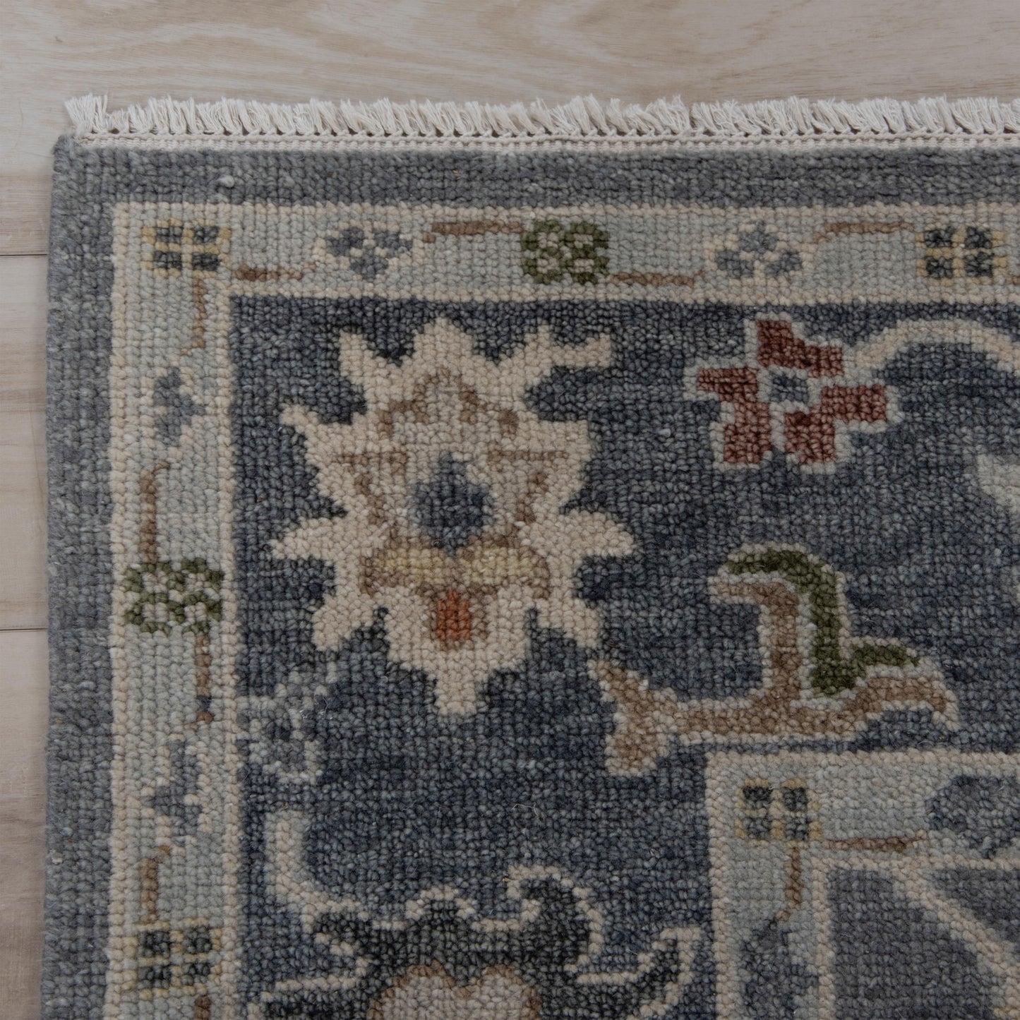 Hallmark HAL665 Gray/Dk.Gray Hand knotted Rug - Rizzy