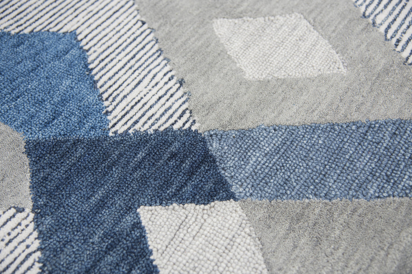 Idyllic ID928A Dark Blue Hand-Tufted Rug - Rizzy