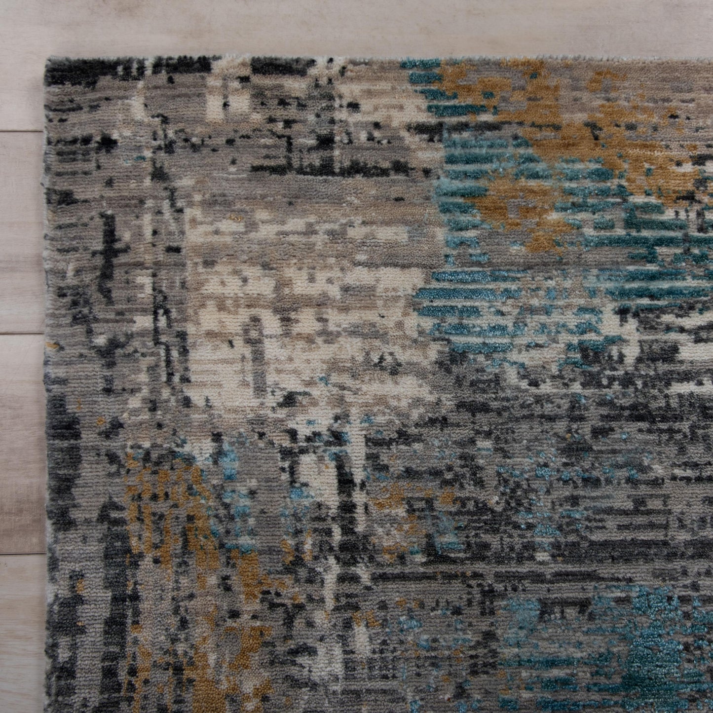 Intrigue ITG144 Gray Hybrid Rug - Rizzy
