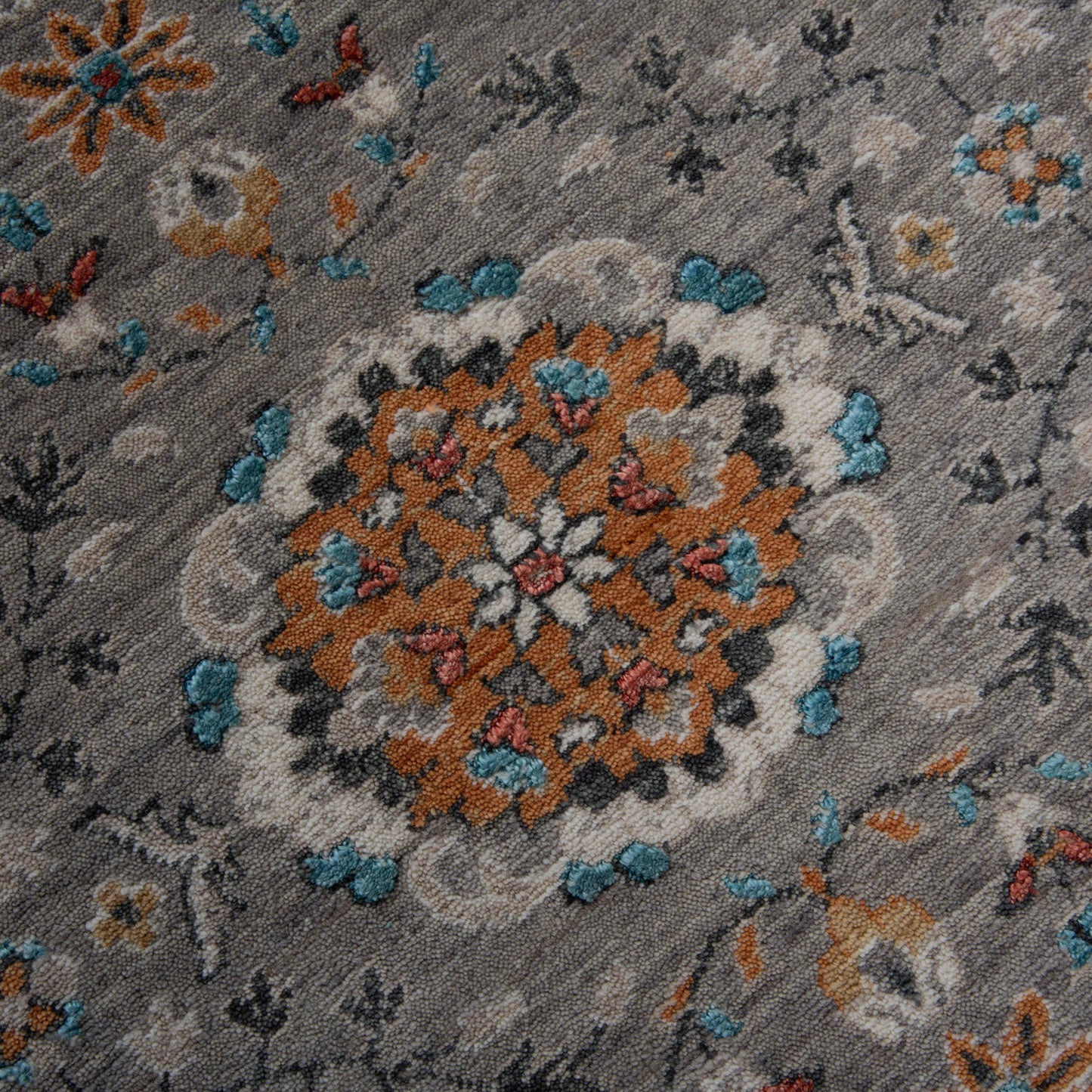 Intrigue ITG152 Gray Hybrid Rug - Rizzy