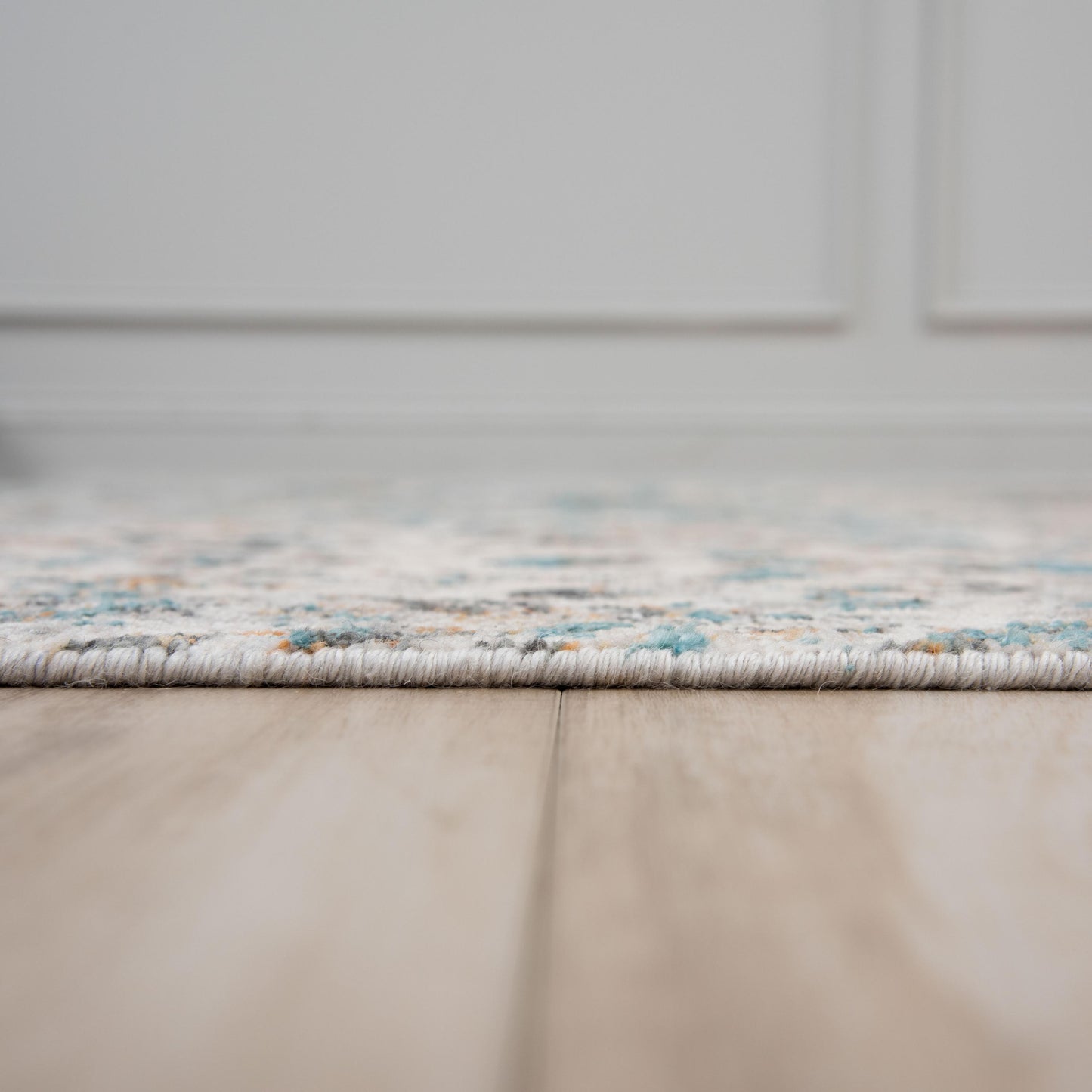 Intrigue ITG154 Ivory Hybrid Rug - Rizzy