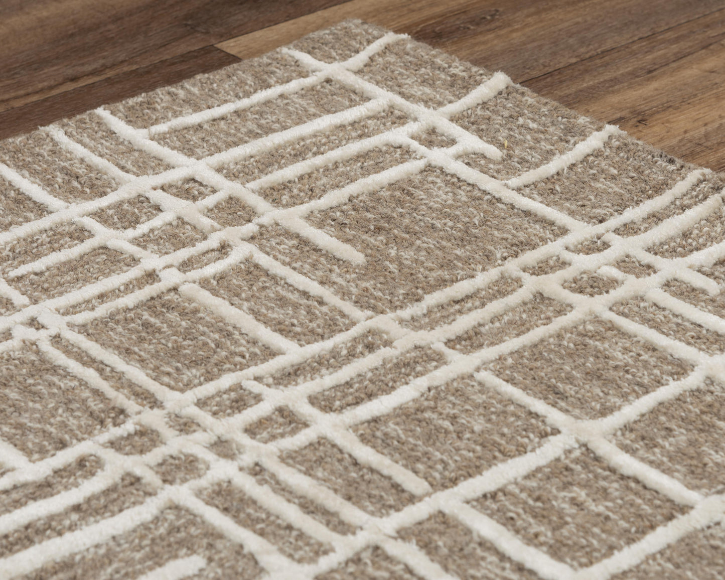 Jazz JZZ974 Brown/Natural Hand-Tufted Rug - Rizzy
