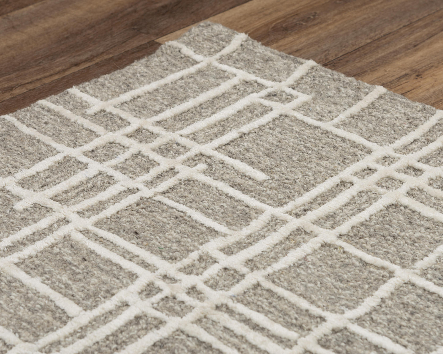 Jazz JZZ975 Gray/Natural Hand-Tufted Rug - Rizzy