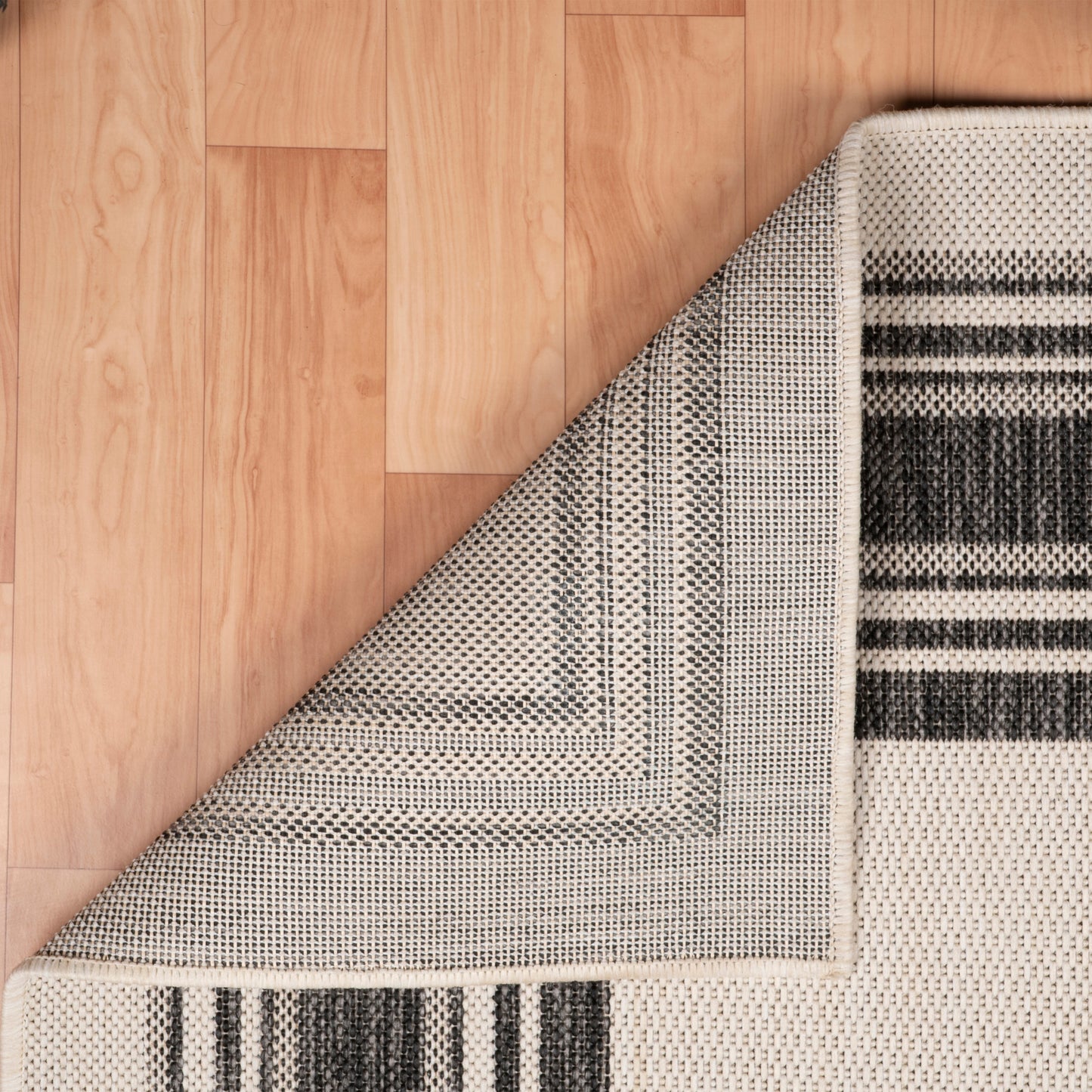 Kilimanjaro-81759 Transitional Power-Loomed White/Cream/Anthracite/Gray Polypropylene Indoor/Outdoor Area Rug - LR Home