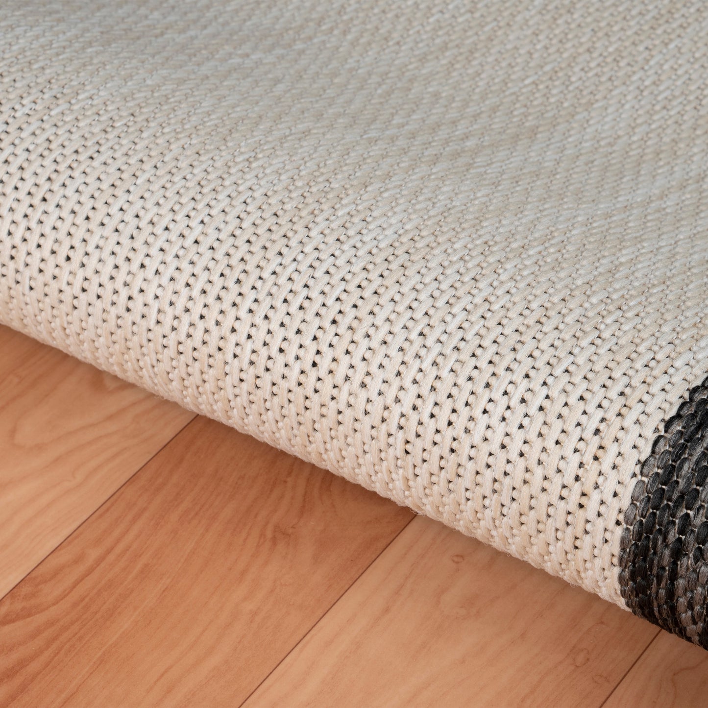 KILIM-81758 Modern/Contemporary Machine Made White/Cream/Anthracite/Gray Poly Blend Indoor/Outdoor Area Rugs - LR Home