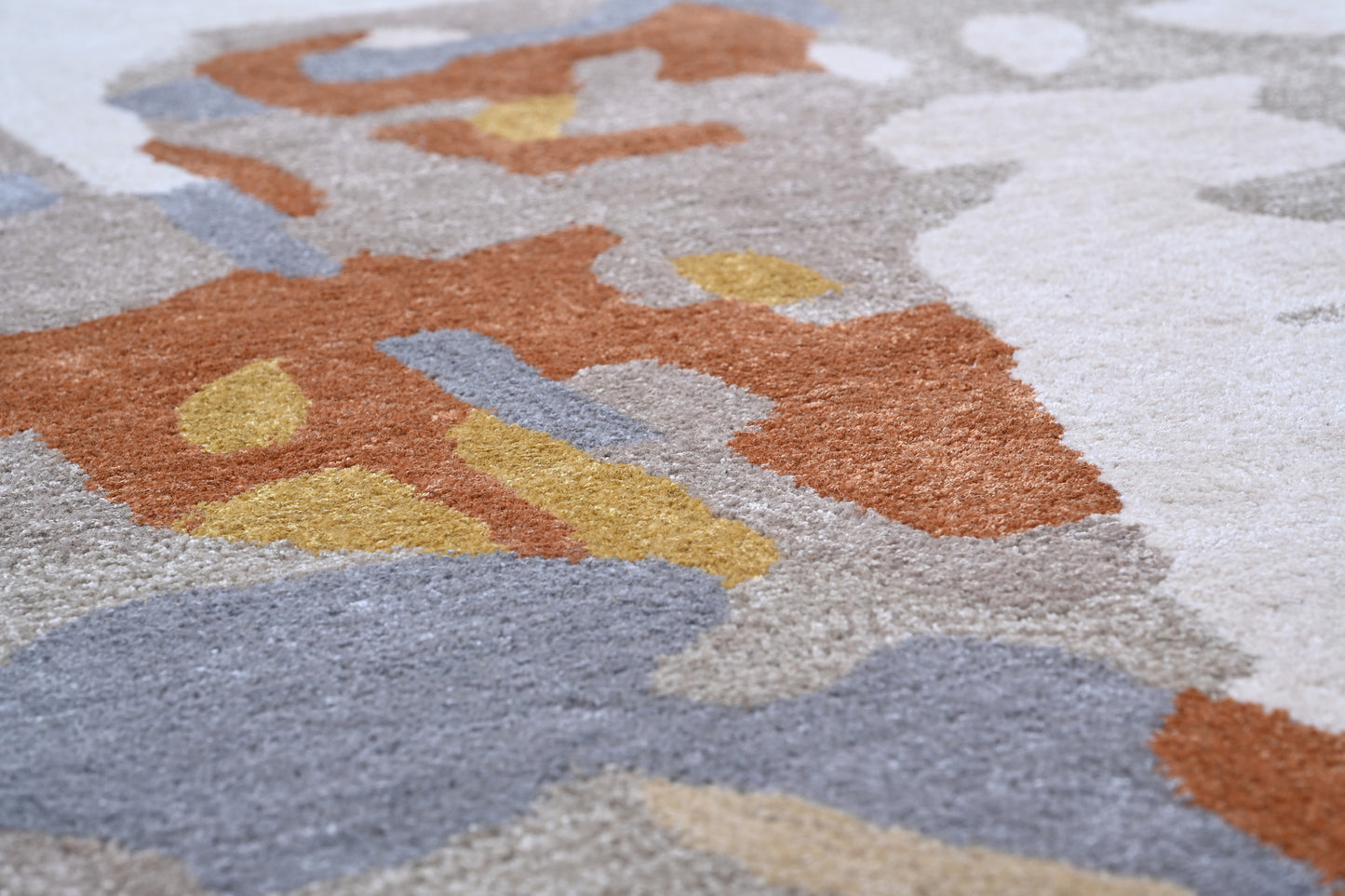 Kolkata A13990 Ivory Hand Woven Rug - Rizzy