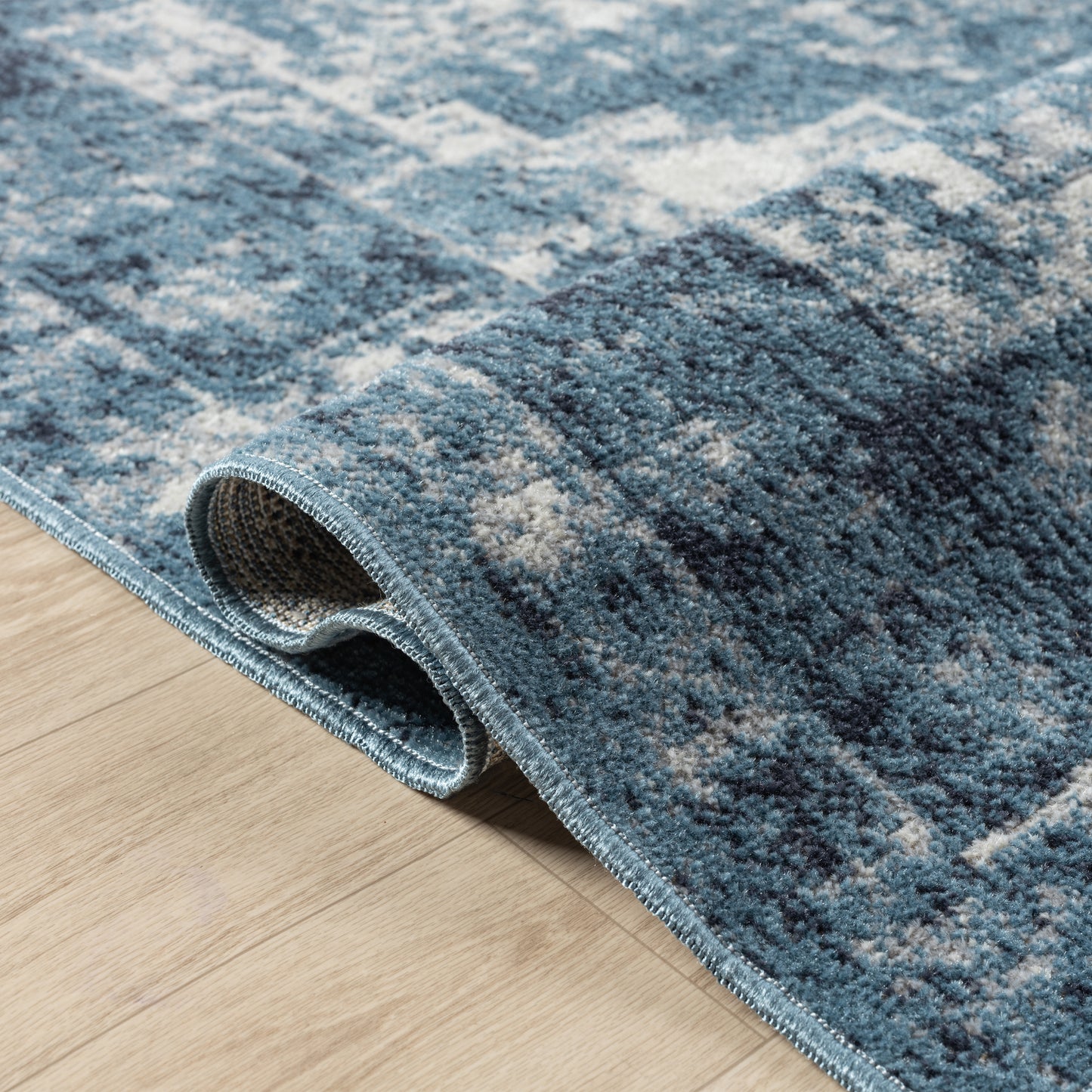 LANHM-82274 Classic/Traditional Machine Made Blue/Ivory Polyester Indoor Area Rugs - LR Home