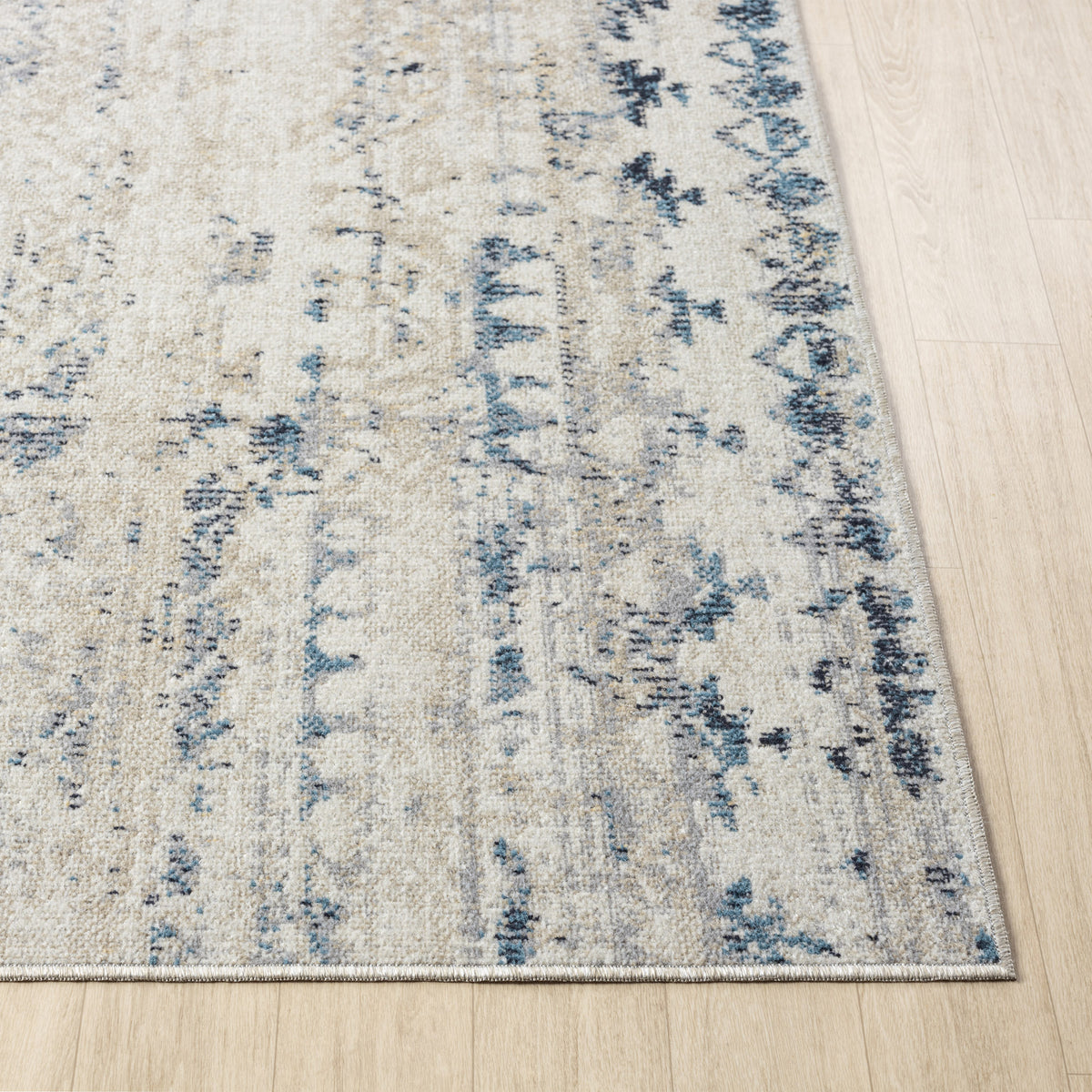 Ivory/Blue Classic Medallion Polyester Washable Indoor Area Rug - corner view
