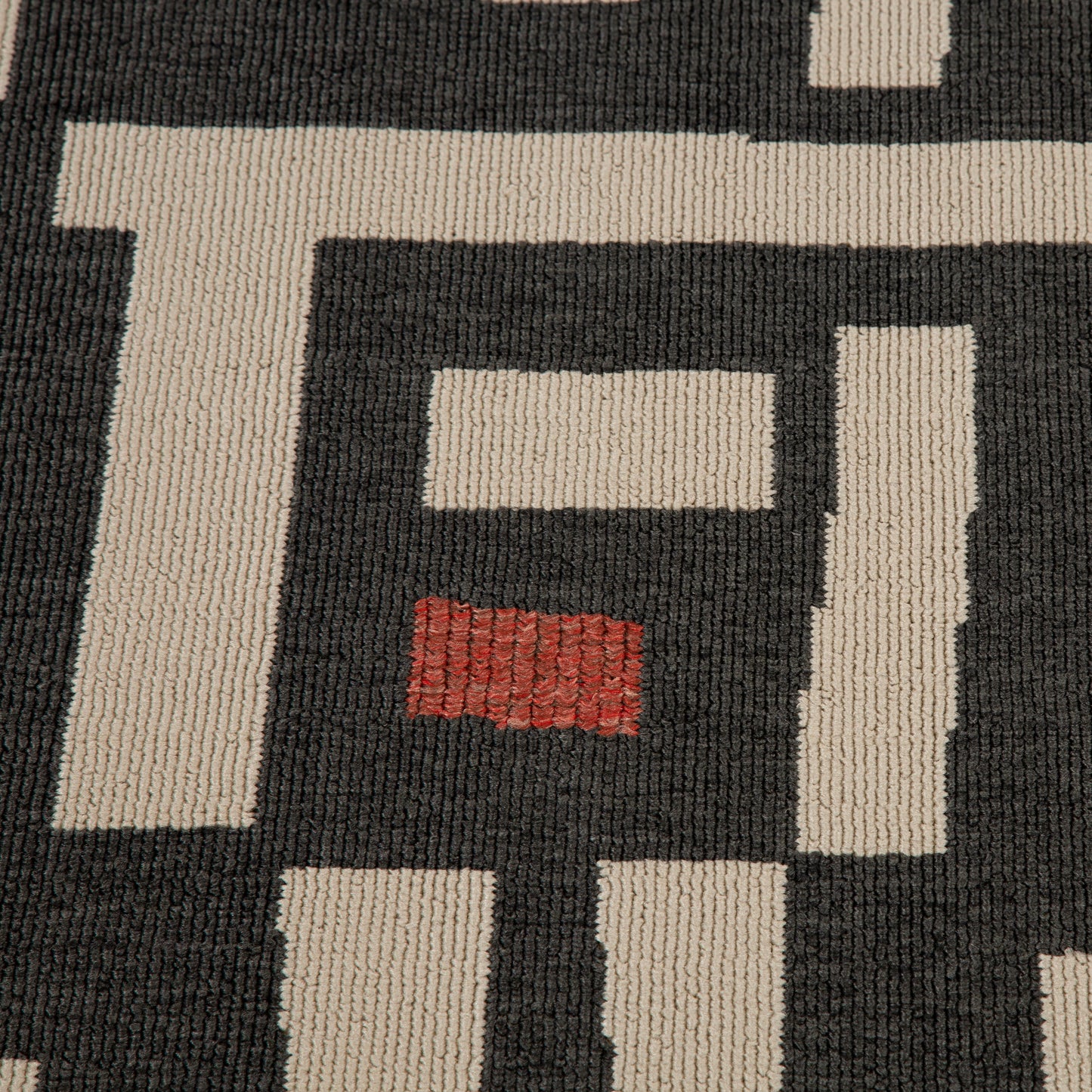 Mapa-82504 Bohemian/Eclectic Power-Loomed Black/Ivory Polypropylene Indoor/Outdoor Area Rug - LR Home