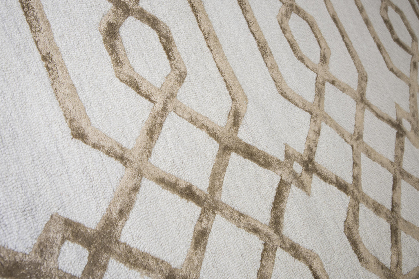 Monroe ME317A Cream Hand-Tufted Rug - Rizzy
