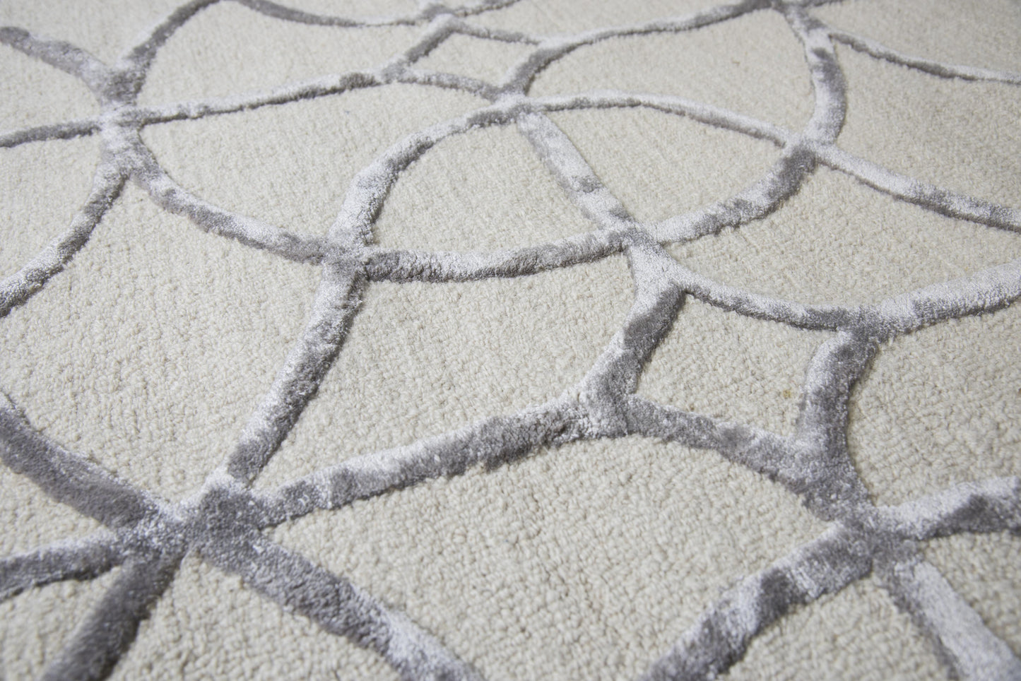 Monroe ME320A Ivory Hand-Tufted Rug - Rizzy