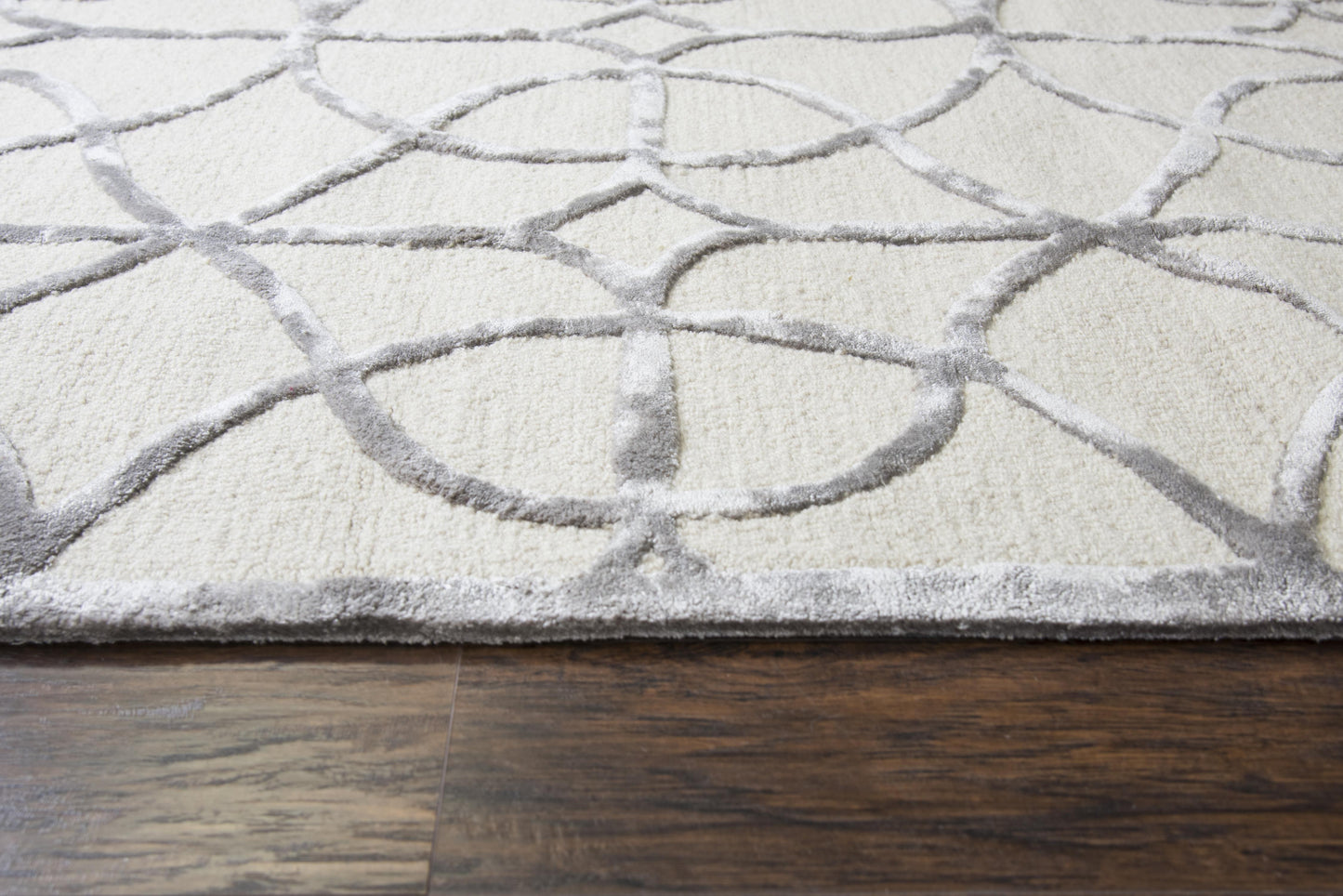Monroe ME320A Ivory Hand-Tufted Rug - Rizzy