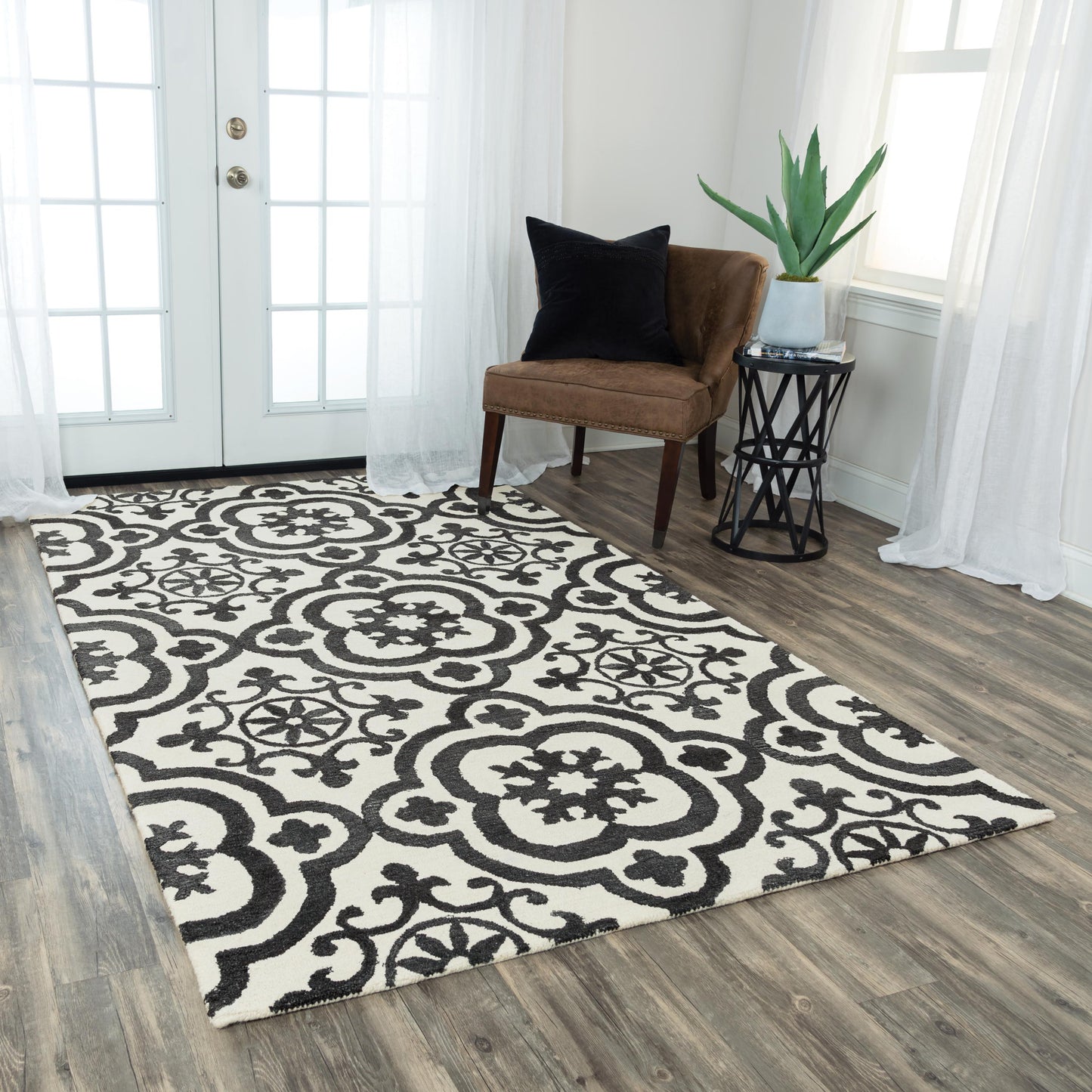 Matrix MRX104 Black/White Hand-Tufted Rug - Rizzy