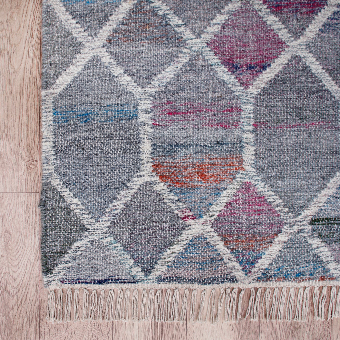 Nimroz-81985 Contemporary Hand-Woven White/Blue/Red/Orange/Multi Cotton Indoor Area Rug - LR Home