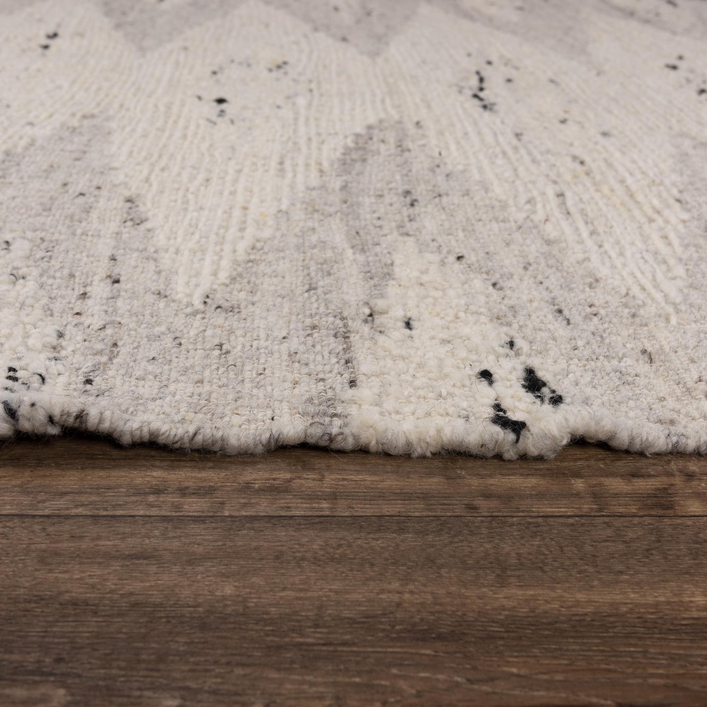 Nova NVA946 Ivory Hand-Woven Rug - Rizzy