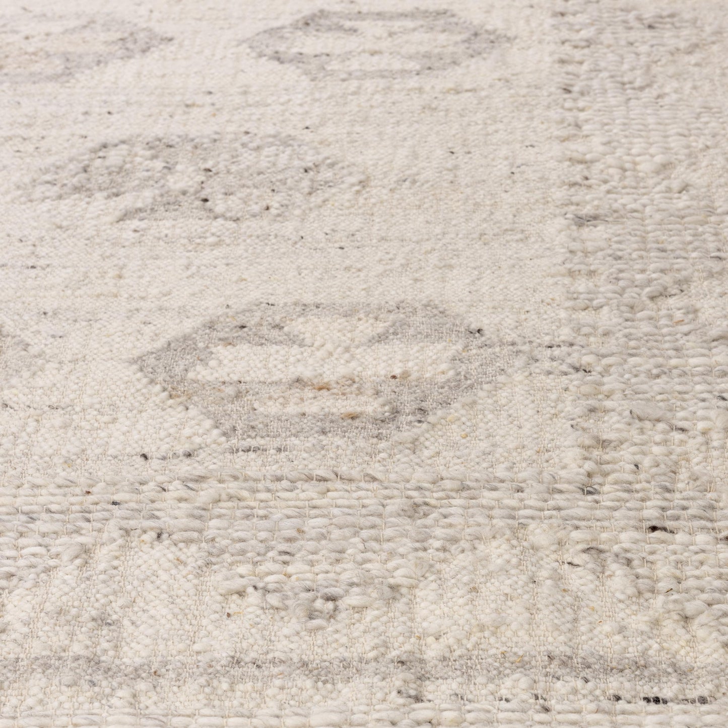 Nova NVA947 Ivory Hand-Woven Rug - Rizzy