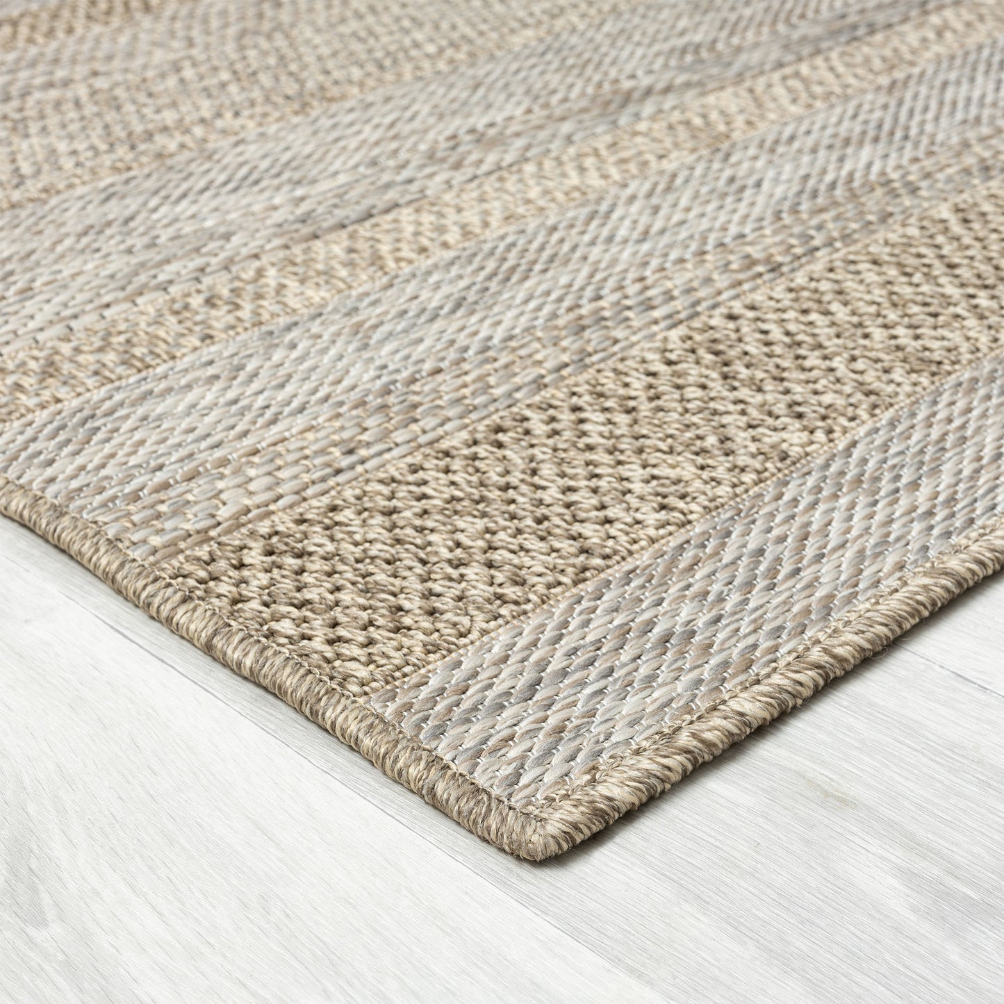OSLOC-82115 Transitional/Casual Machine Made Tan/Brown Resistant Poly Indoor/Outdoor Area Rugs - LR Home