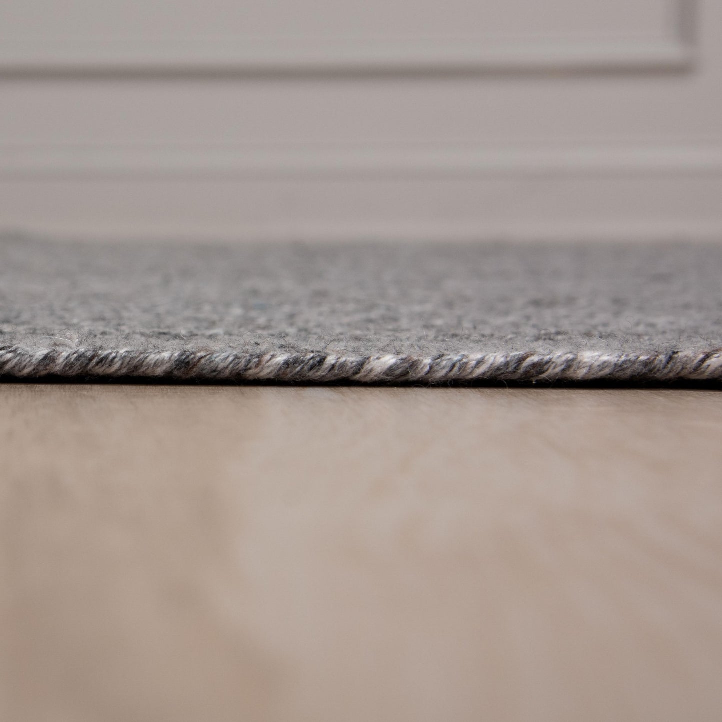 Pavilion PAV674 Lt. Gray Hand Woven Rug - Rizzy