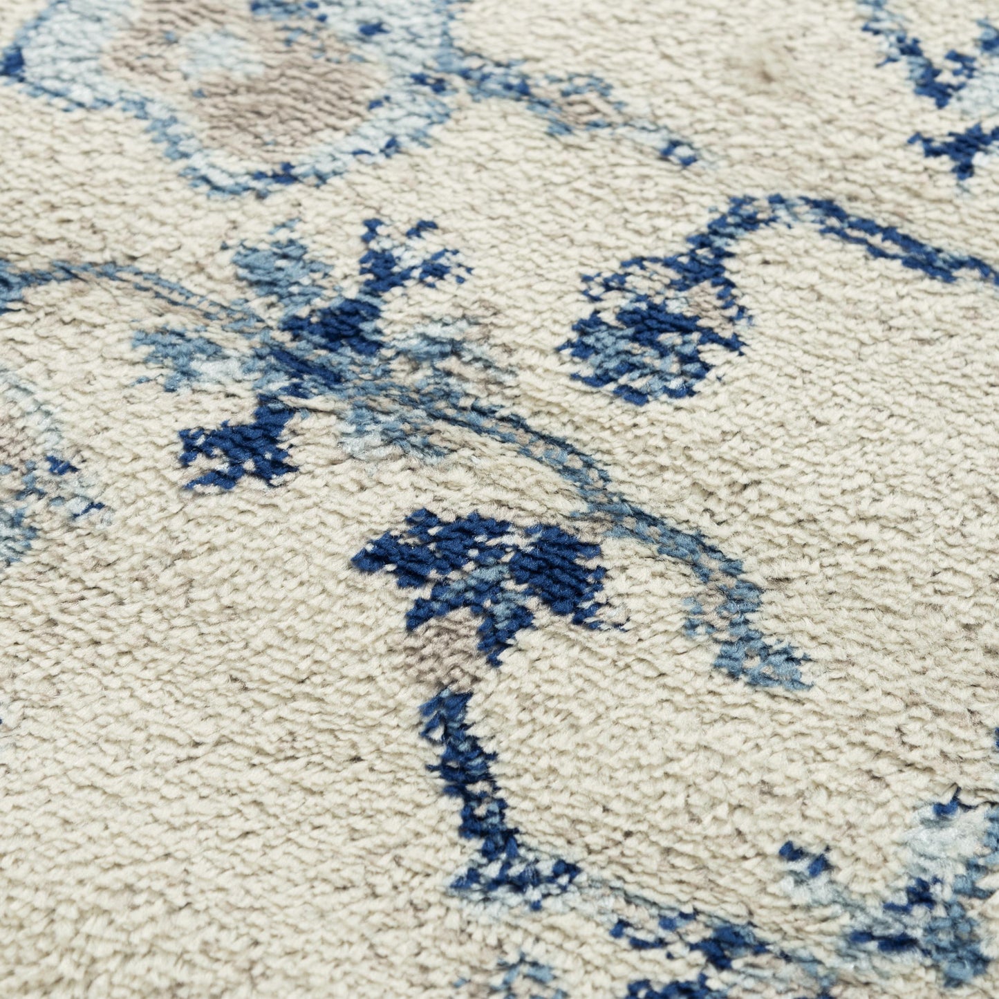Palace PLC857 Light Gray Machine-Made Rug - Rizzy
