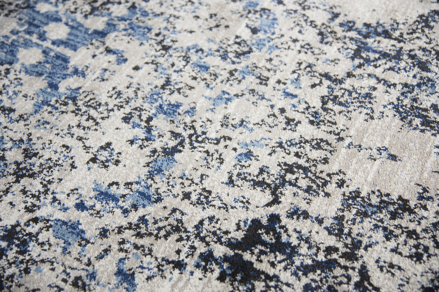 Panache PN6956 Taupe/Blue Machine-Made Rug - Rizzy